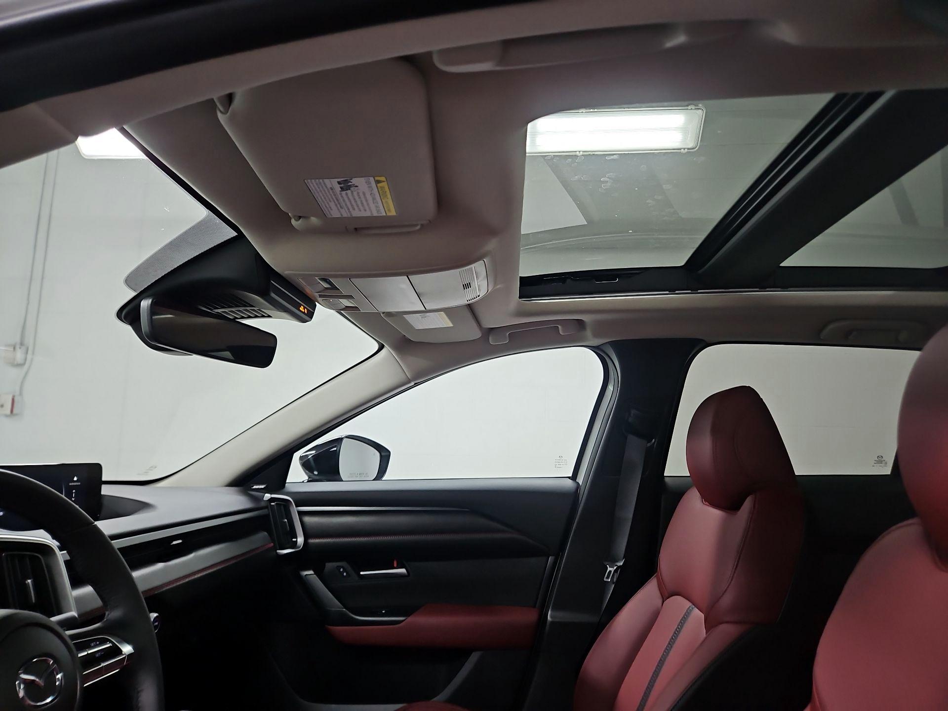Thumbnail: 2025 Mazda CX-50 - 19