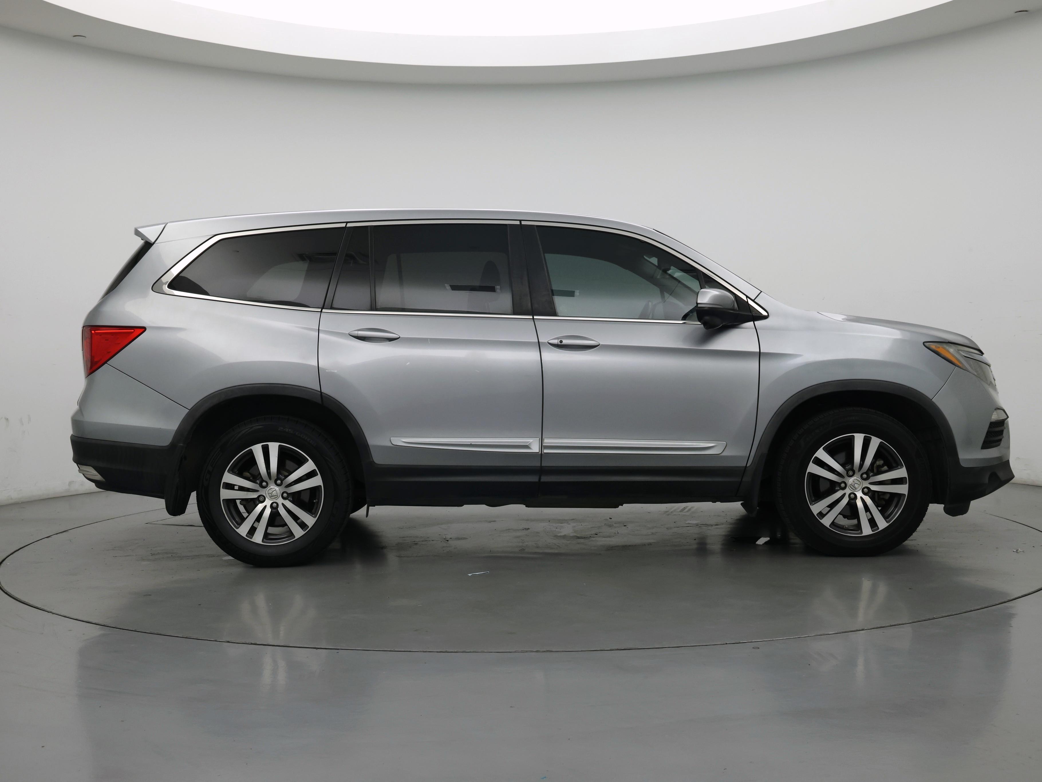 Silver 2017 Honda Pilot SUV / Crossover Front-Wheel Drive Automatic