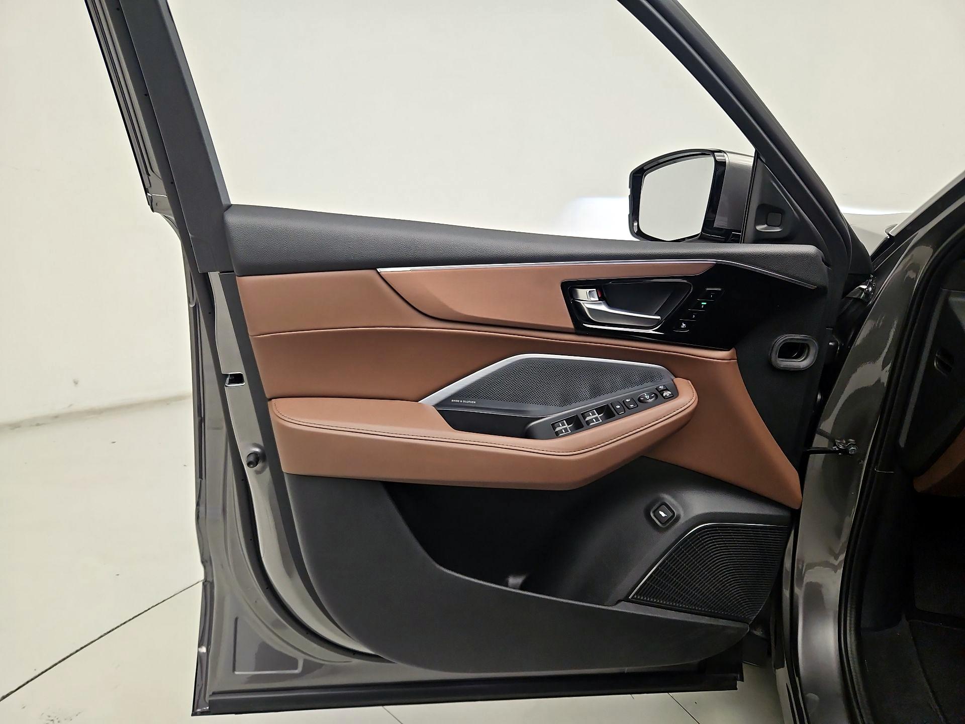 Thumbnail: 2026 Acura MDX - 12