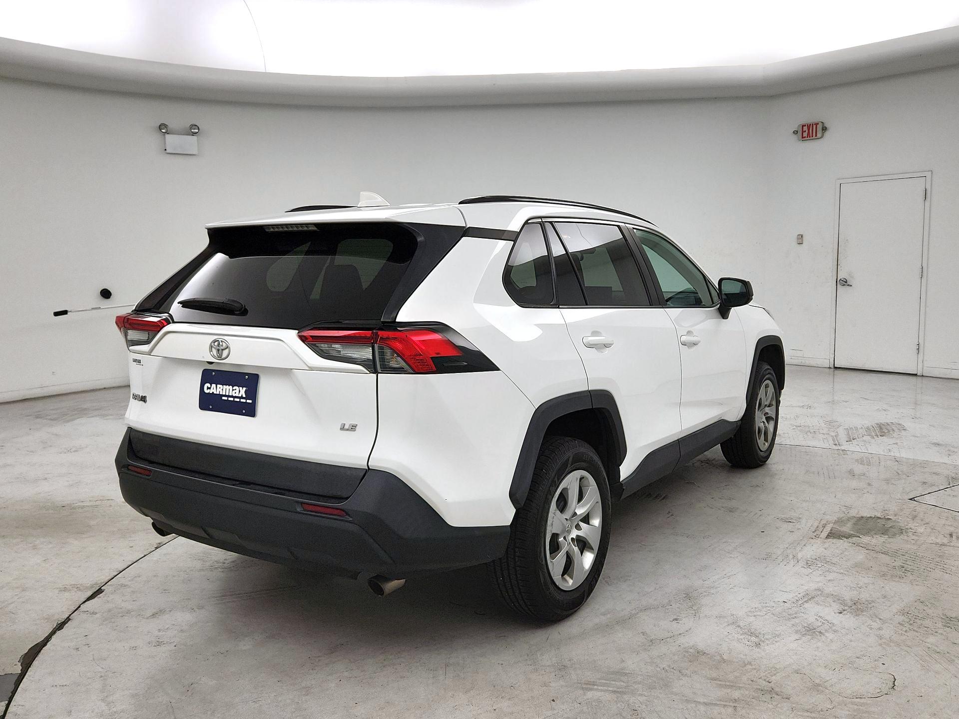 Thumbnail: 2019 Toyota RAV4 - 5