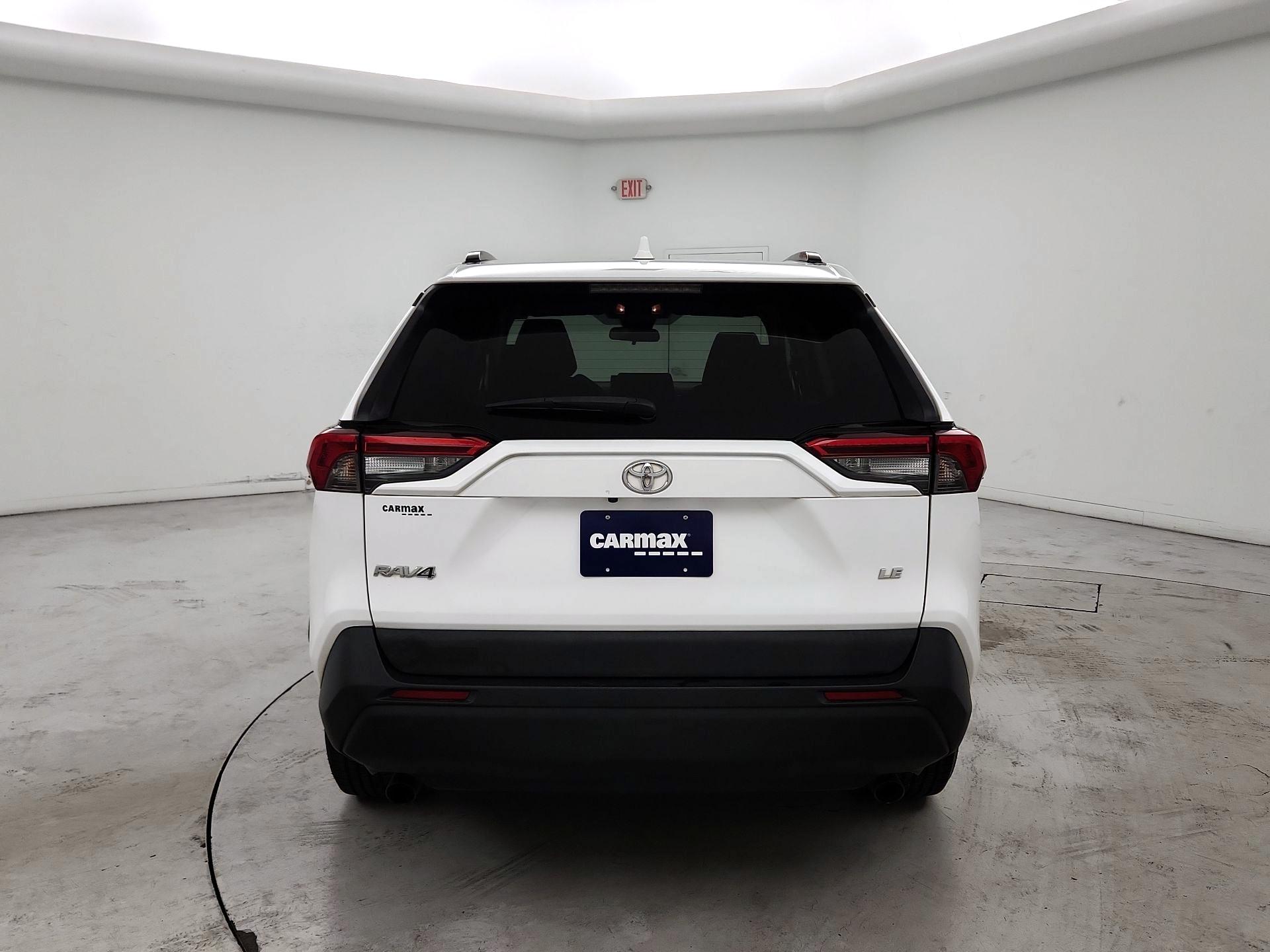 Thumbnail: 2019 Toyota RAV4 - 6