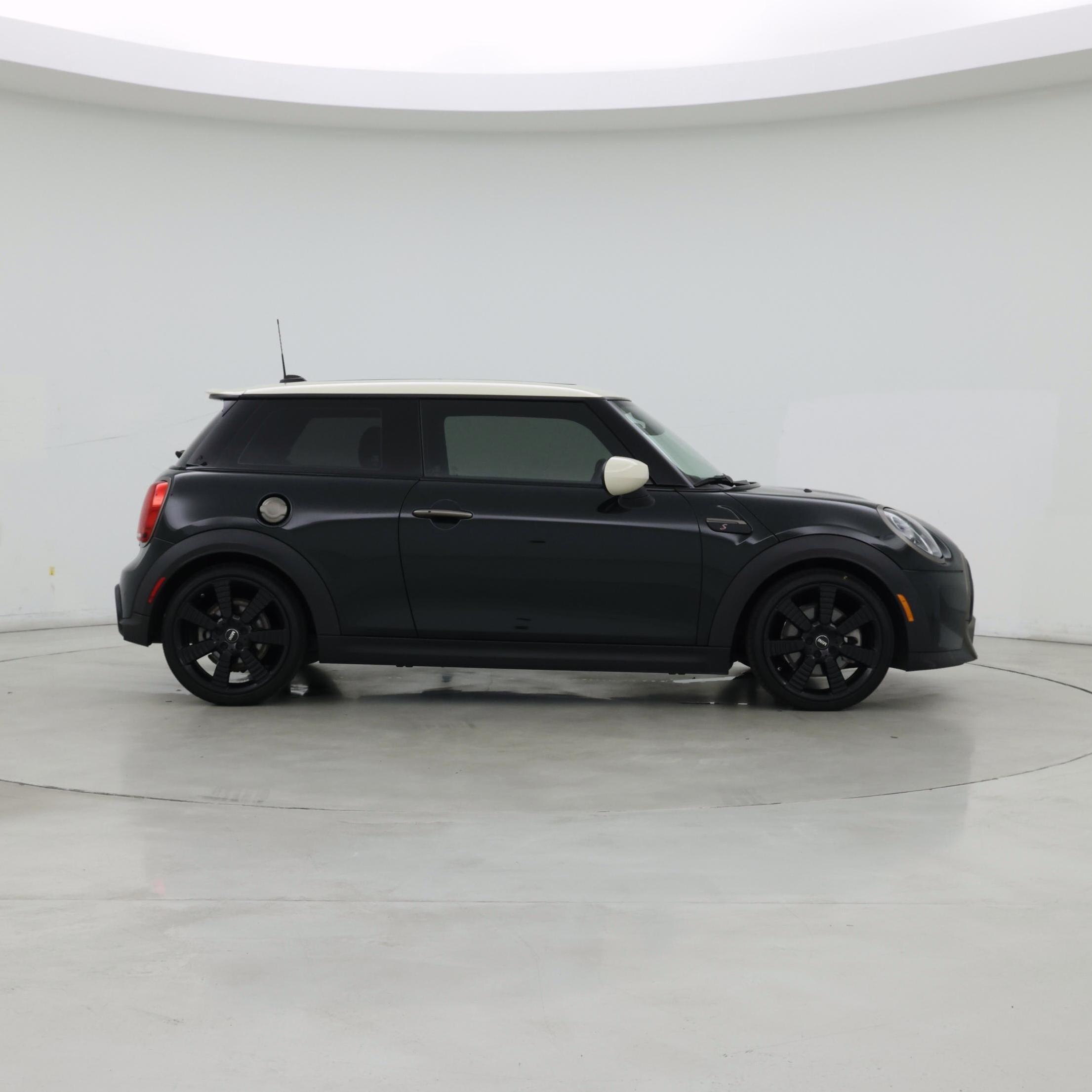 Thumbnail: 2023 MINI Cooper Hardtop - 7