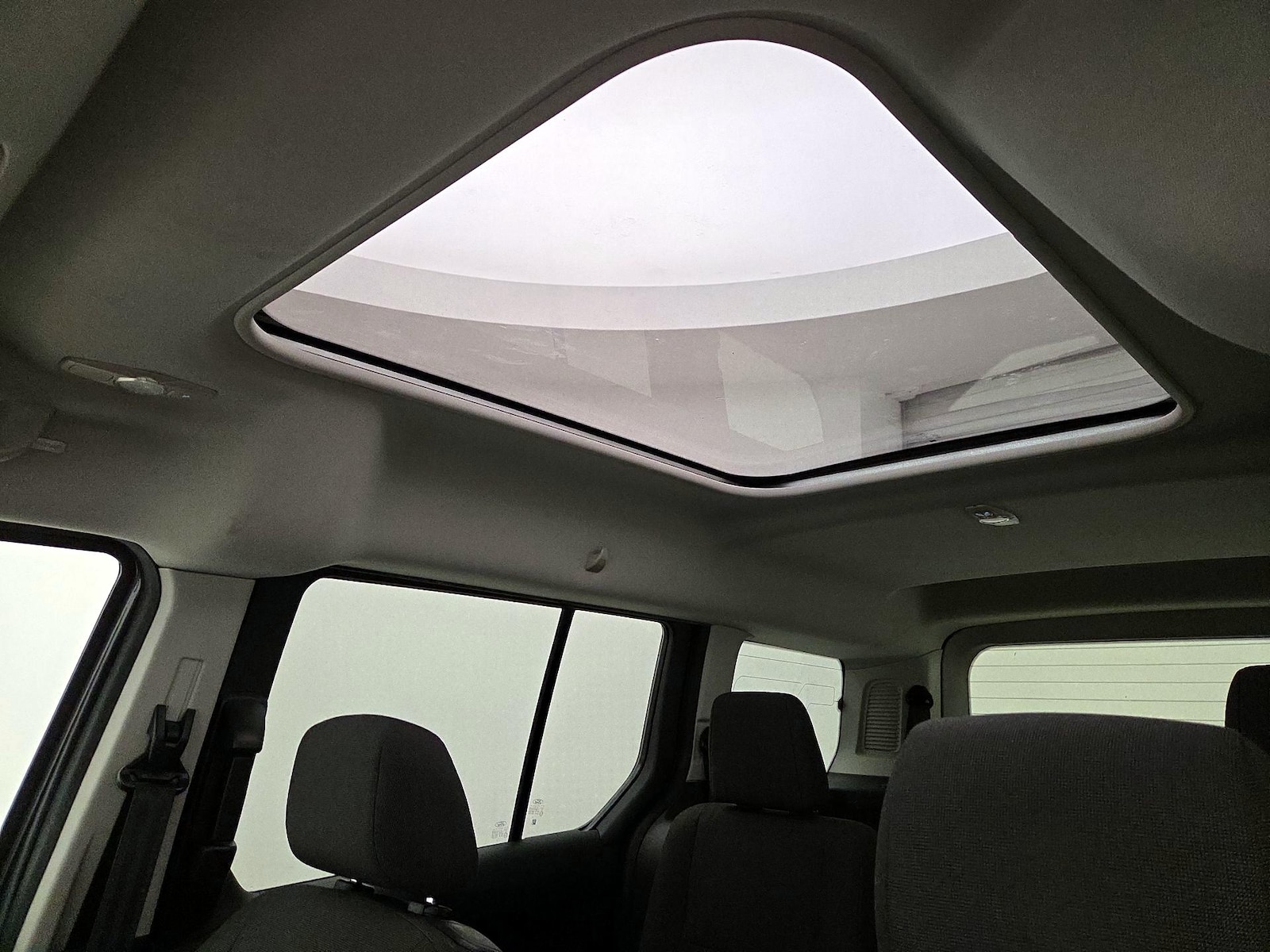 Skylight(s) & Overhead Airbags