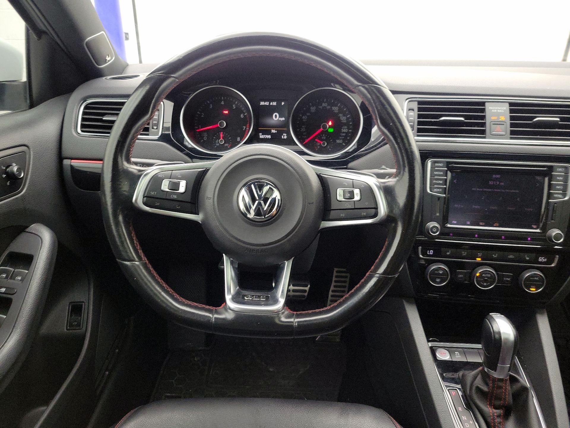 Thumbnail: 2016 Volkswagen Jetta - 10
