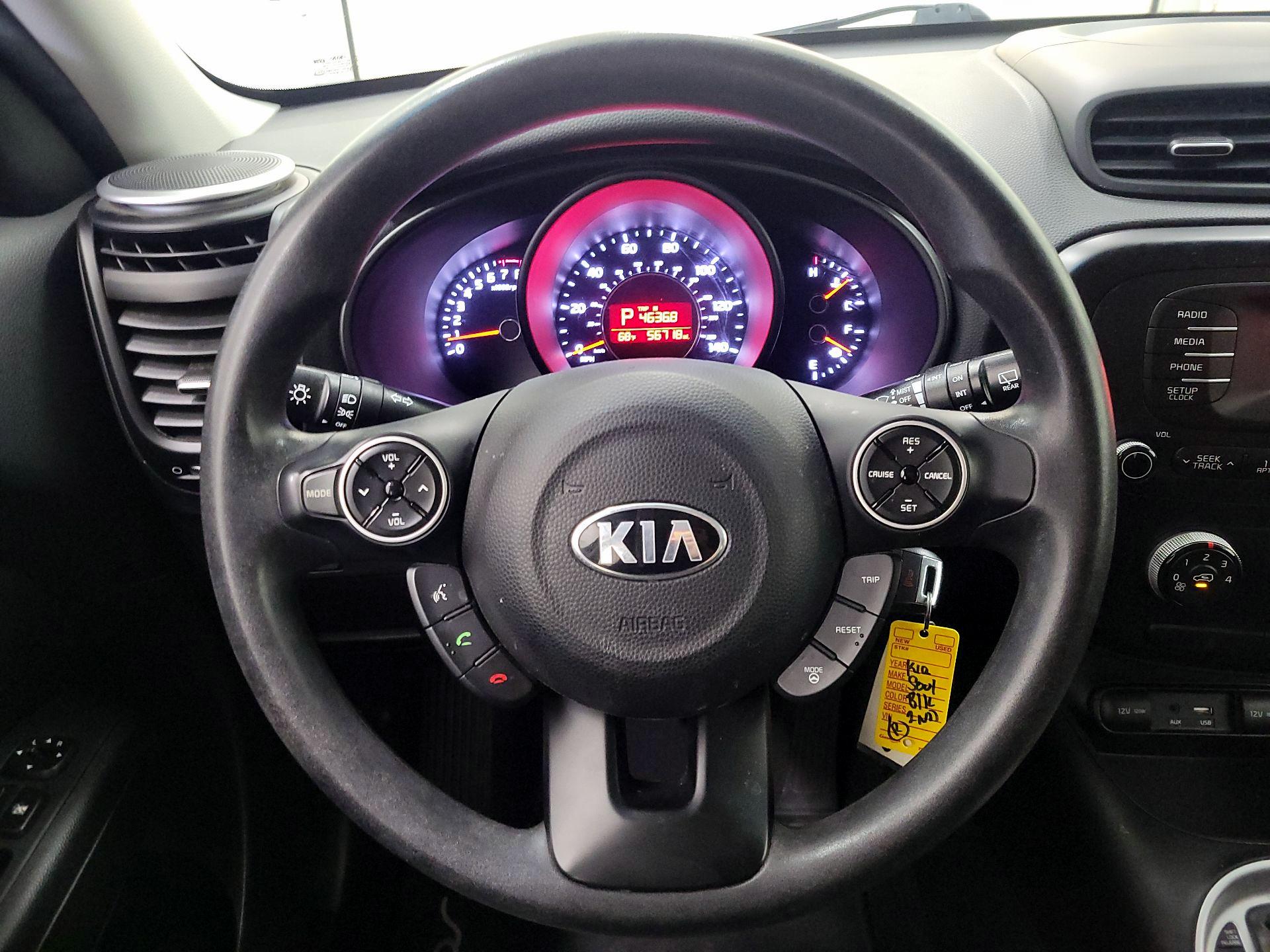 Thumbnail: 2016 Kia Soul - 10