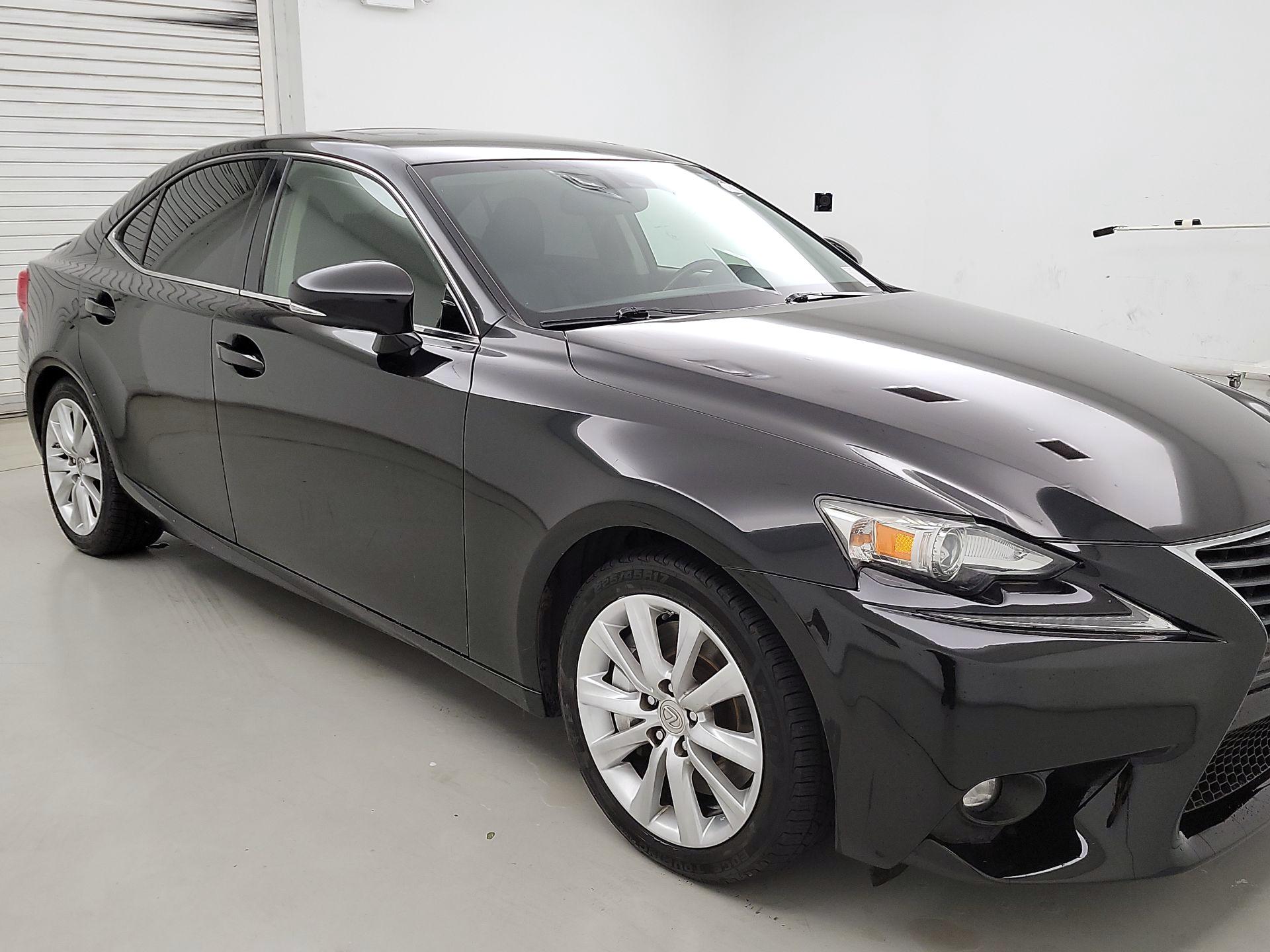 Thumbnail: 2016 Lexus IS - 1