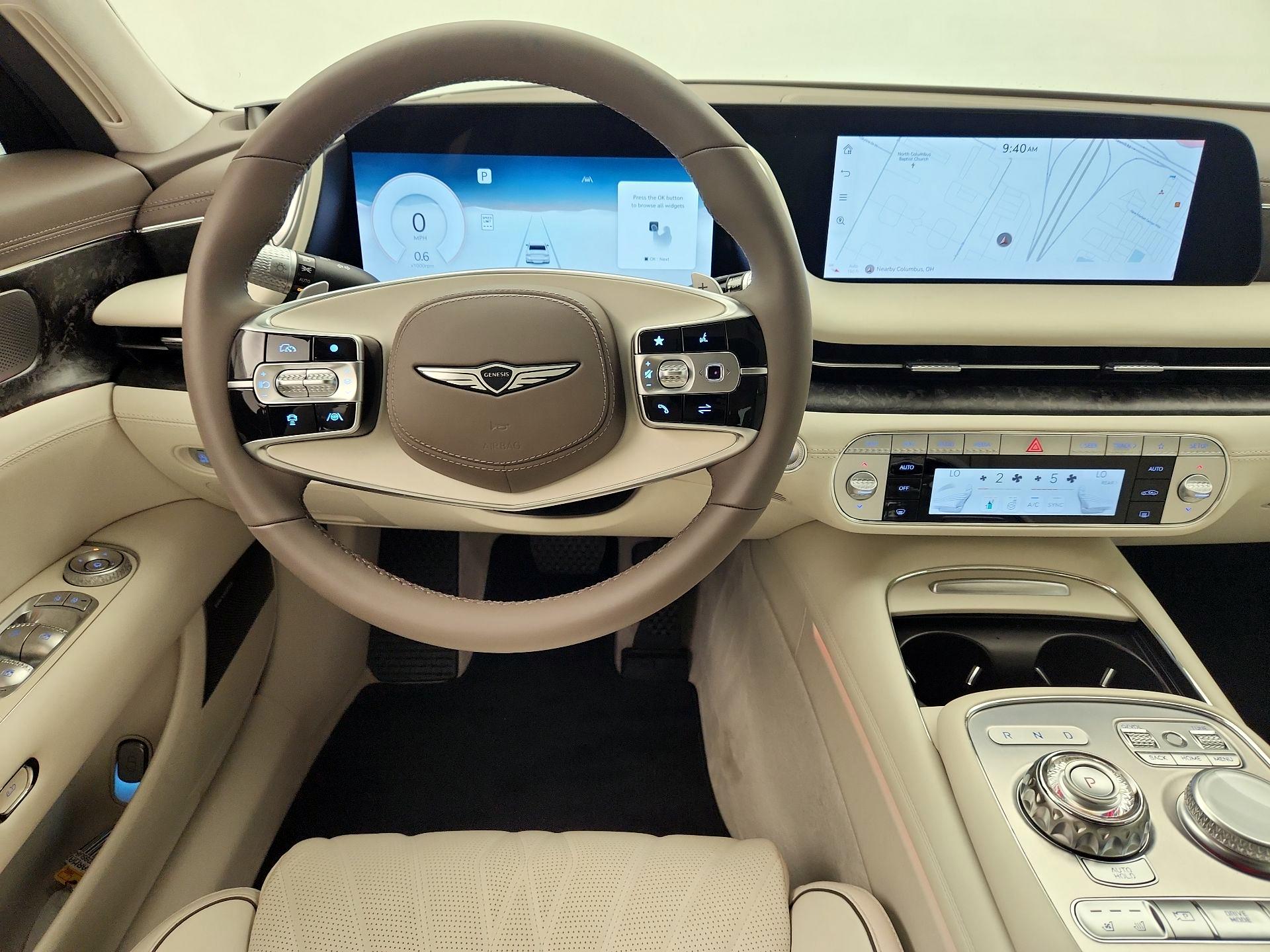 Thumbnail: 2025 Genesis G90 - 10