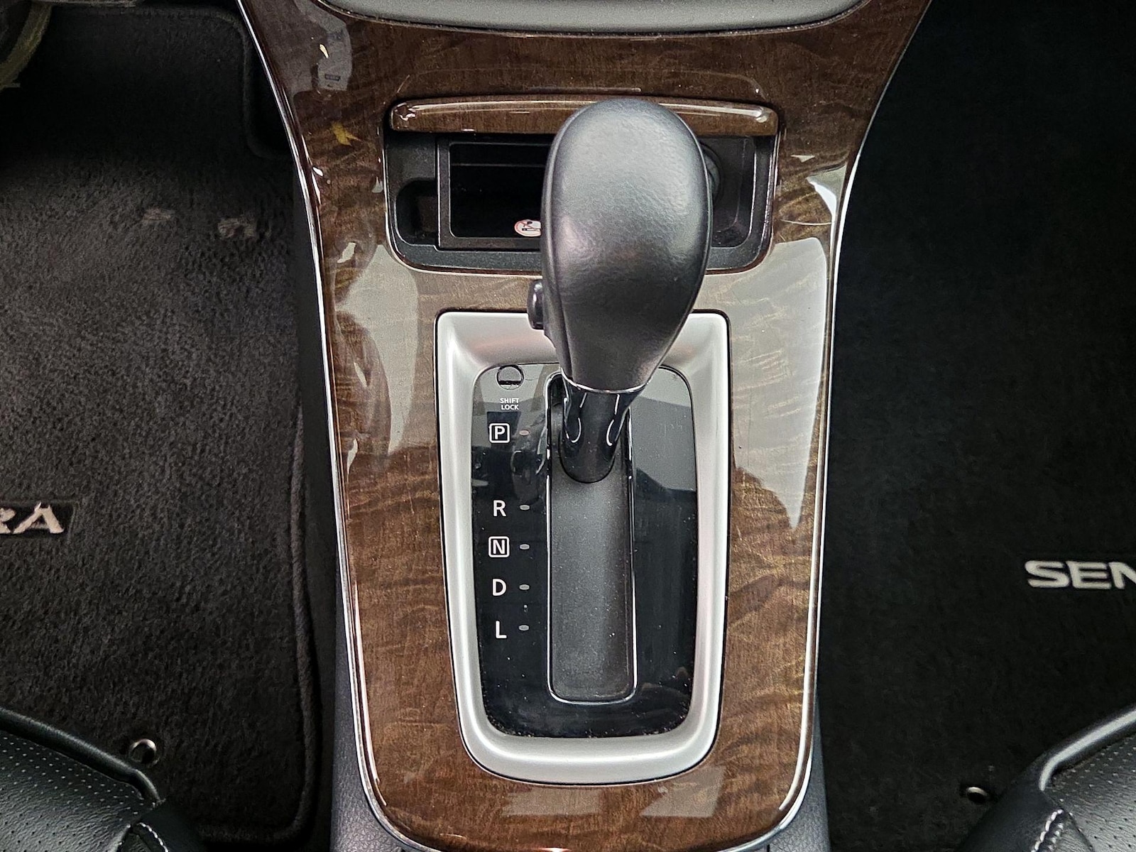 2014 Nissan Sentra SL - Photo 19