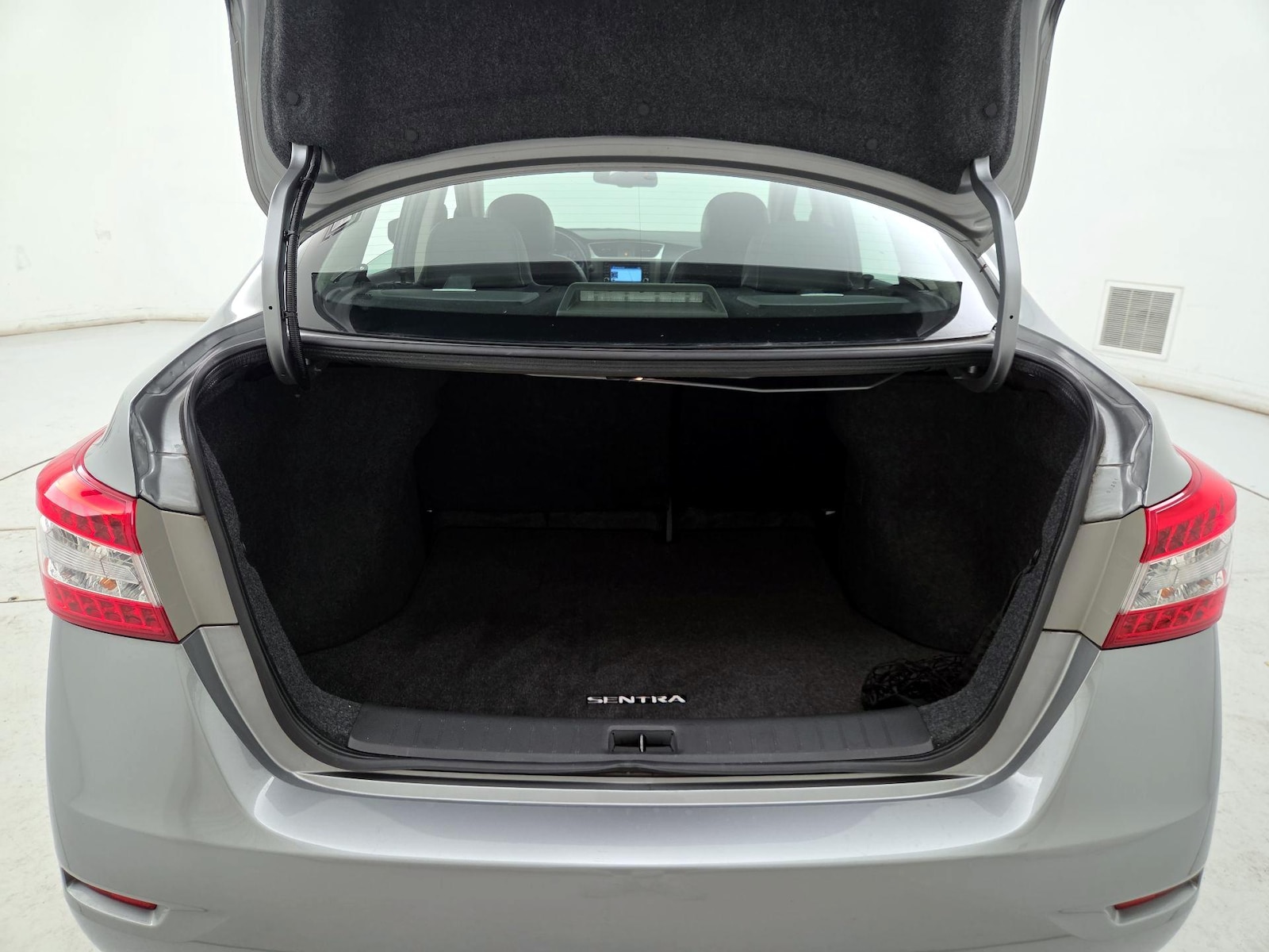 2014 Nissan Sentra SL - Photo 23