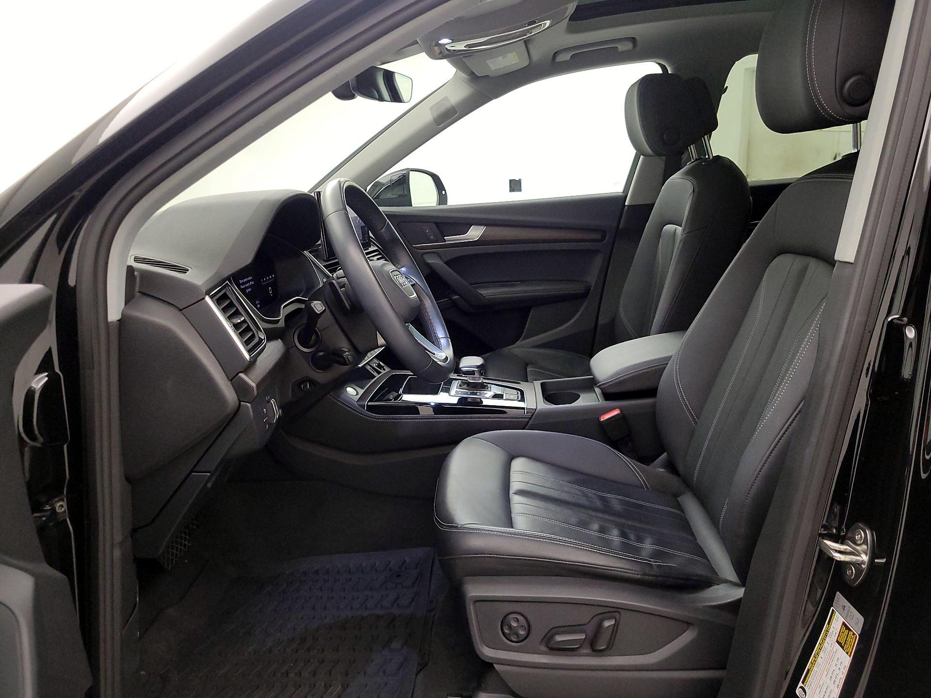 Thumbnail: 2023 Audi Q5 - 11