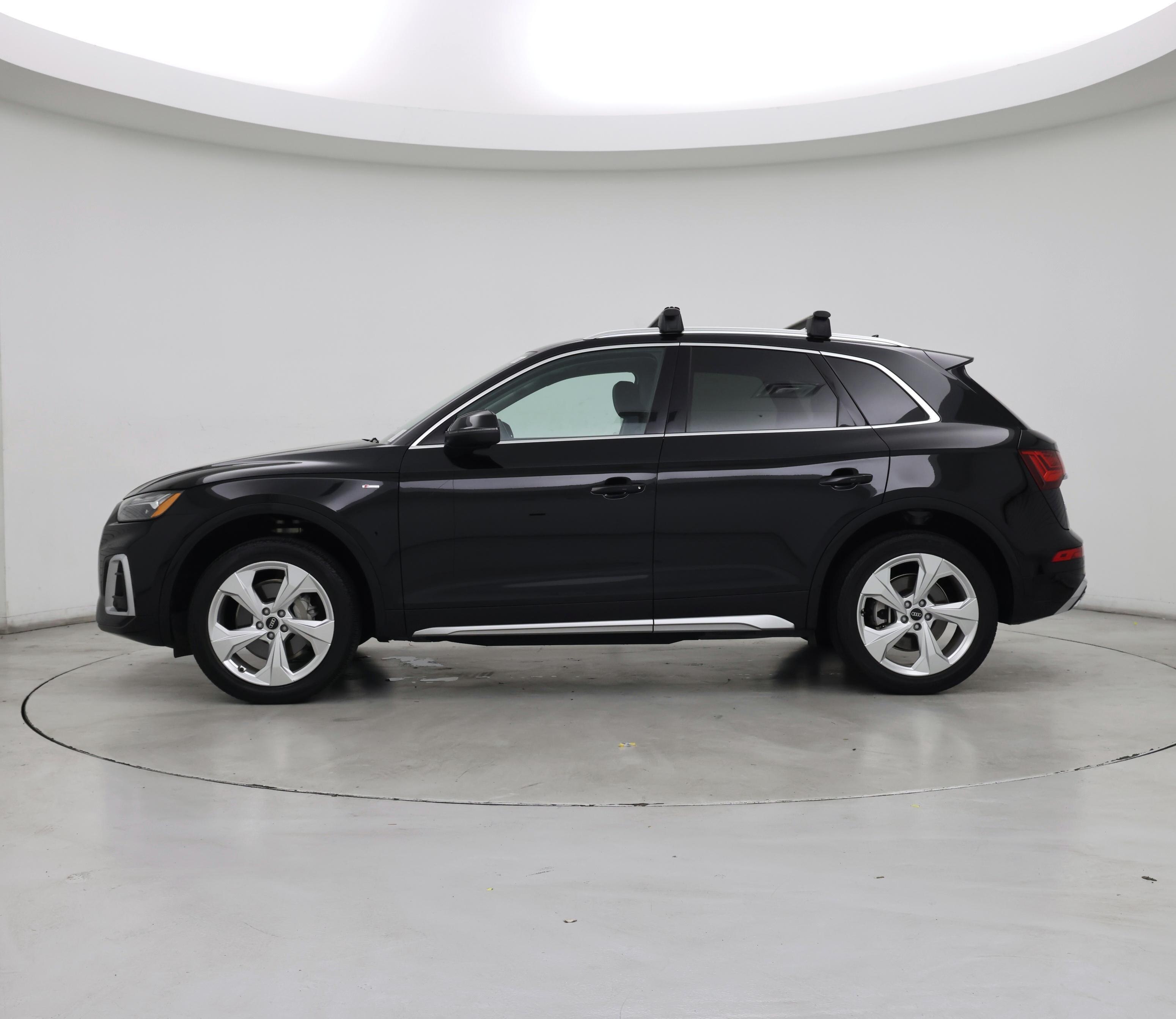 Thumbnail: 2023 Audi Q5 - 3