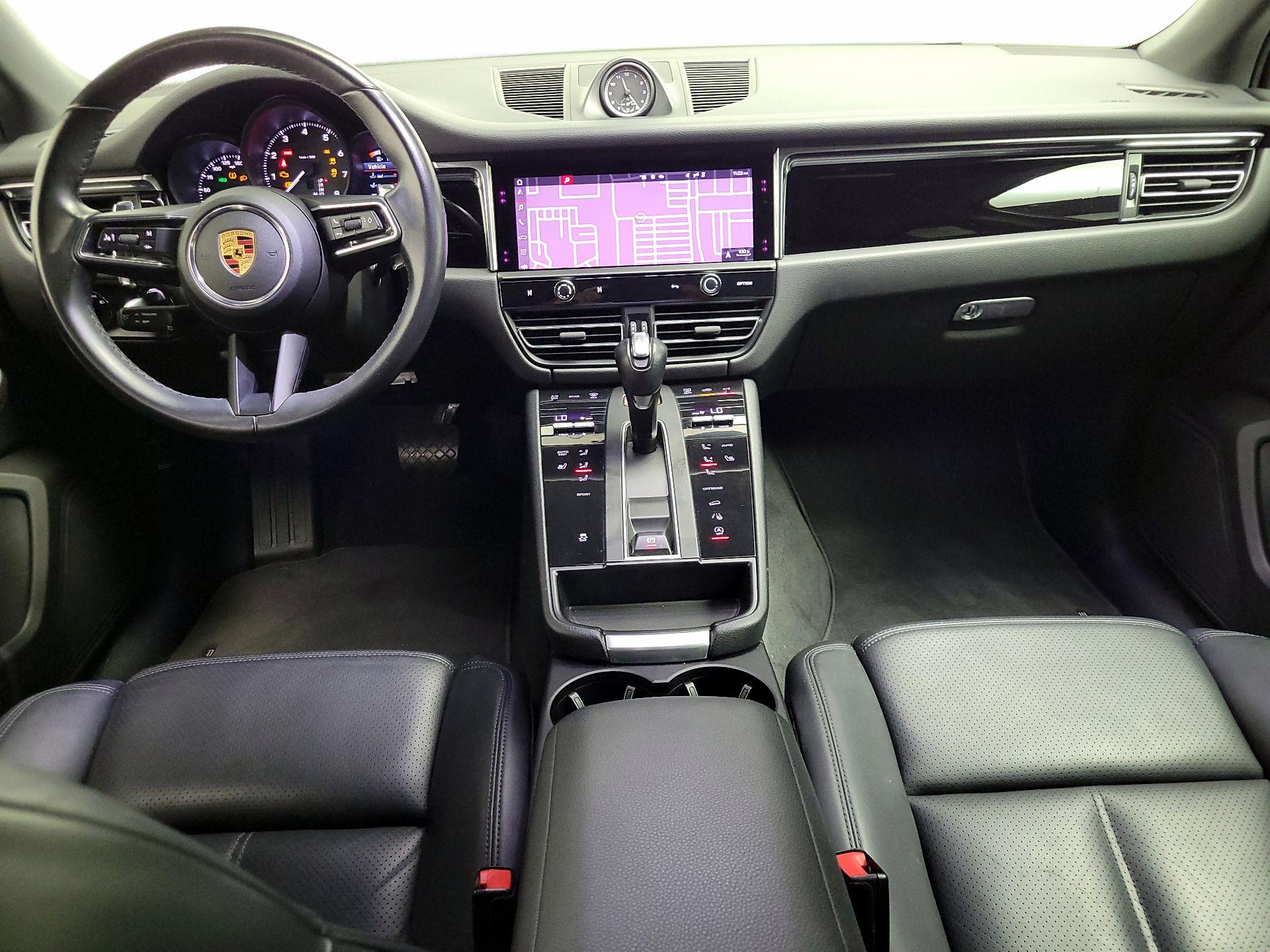 Thumbnail: 2022 Porsche Macan - 9