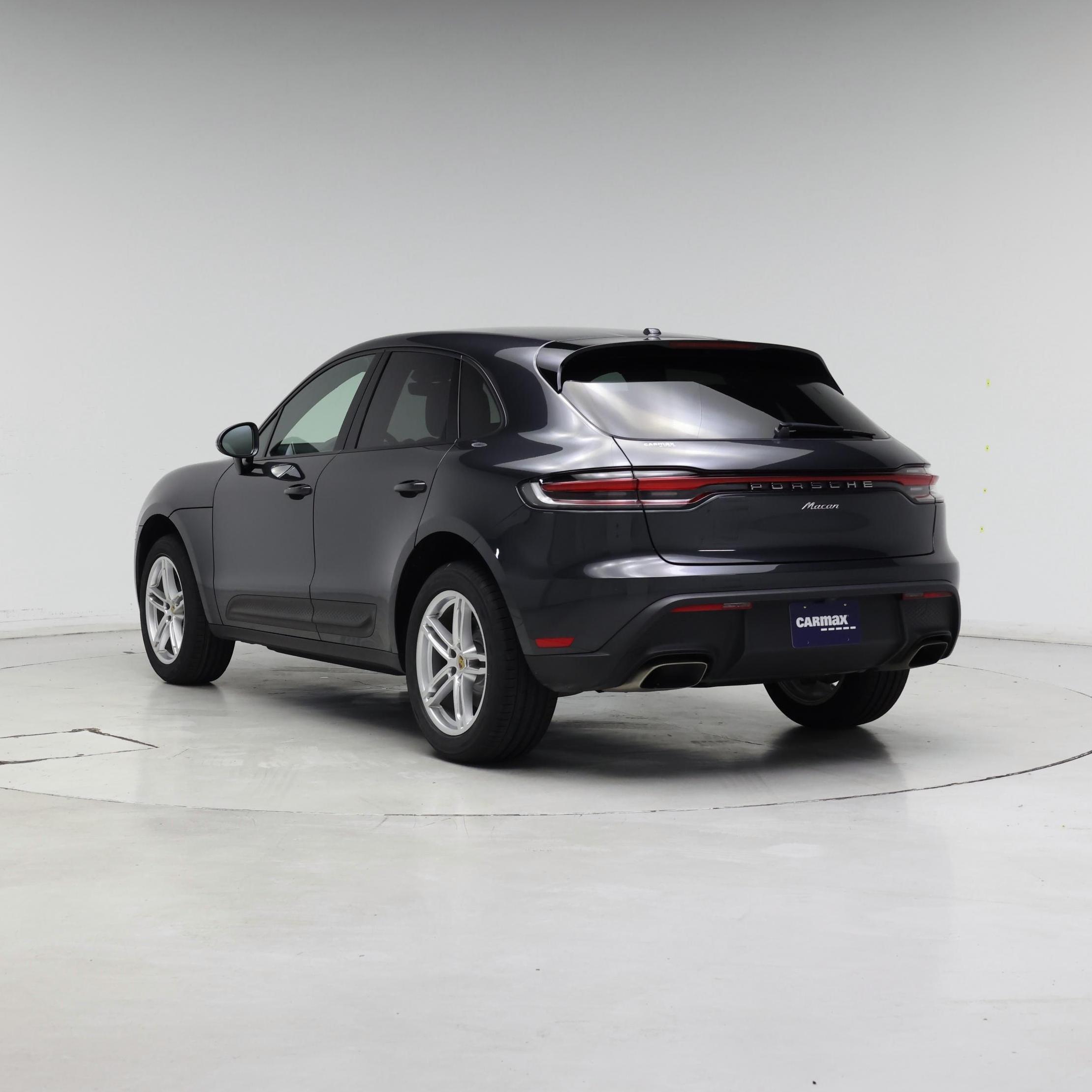 Thumbnail: 2022 Porsche Macan - 2