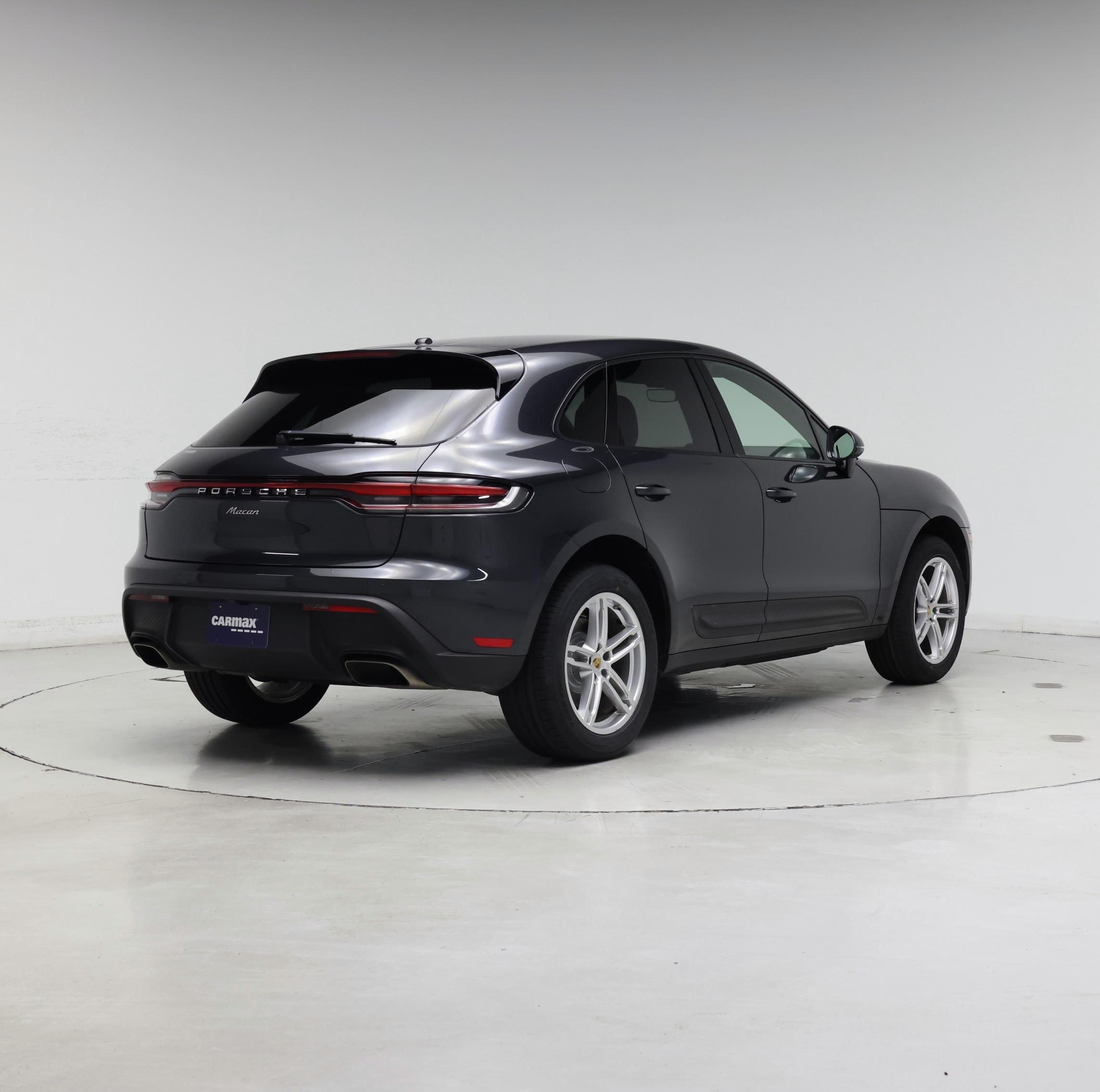 Thumbnail: 2022 Porsche Macan - 8