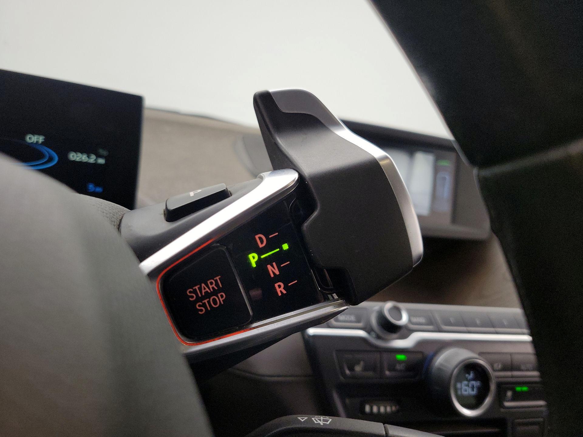 Thumbnail: 2018 BMW i3 - 18