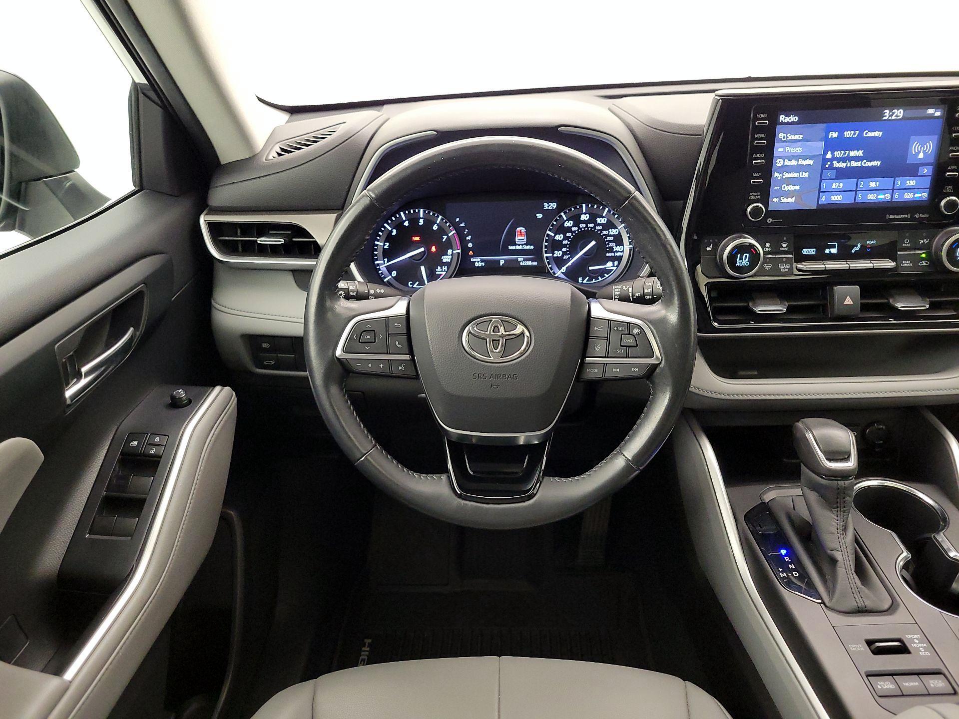 Thumbnail: 2020 Toyota Highlander - 10