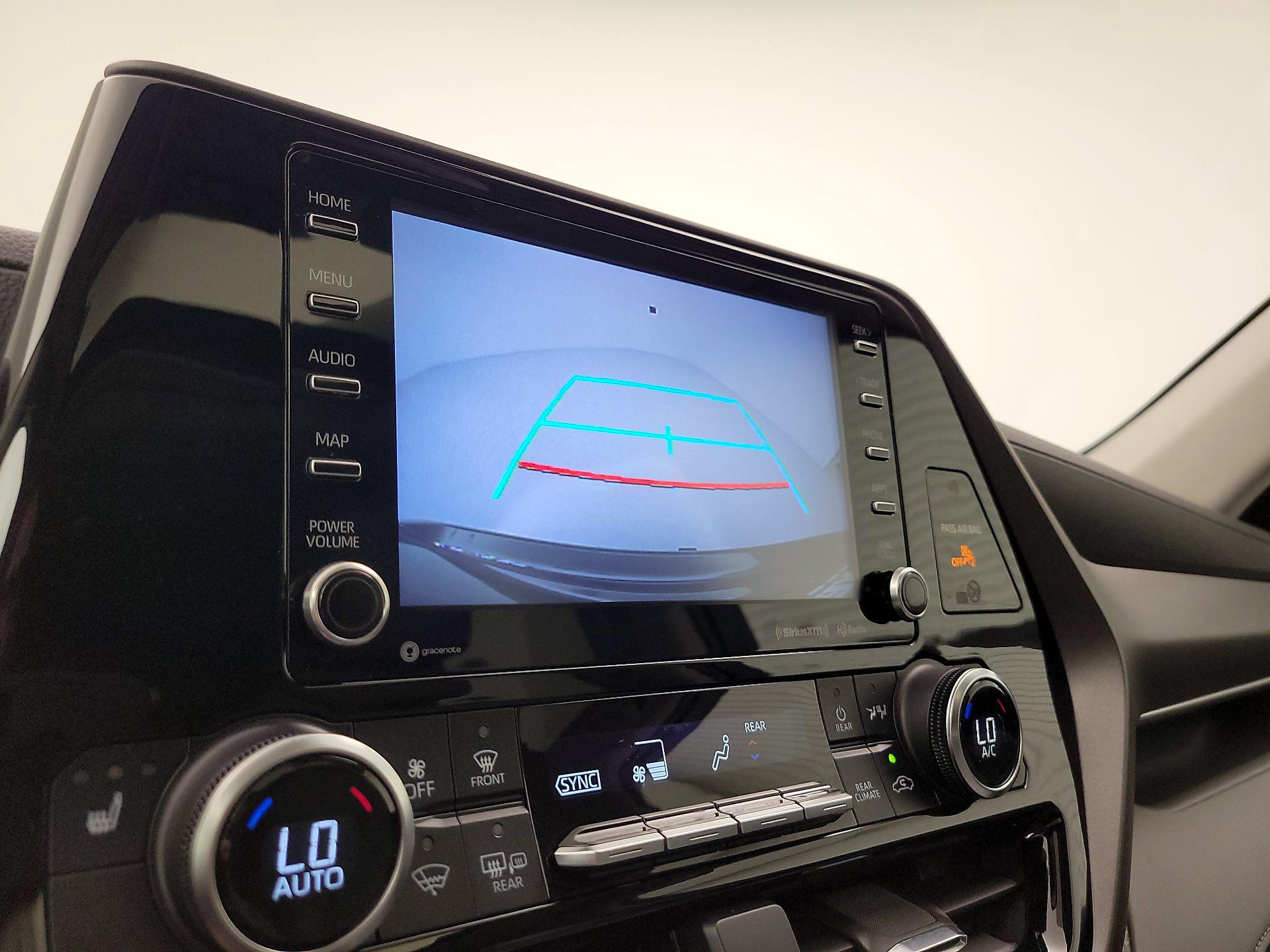 Thumbnail: 2020 Toyota Highlander - 15