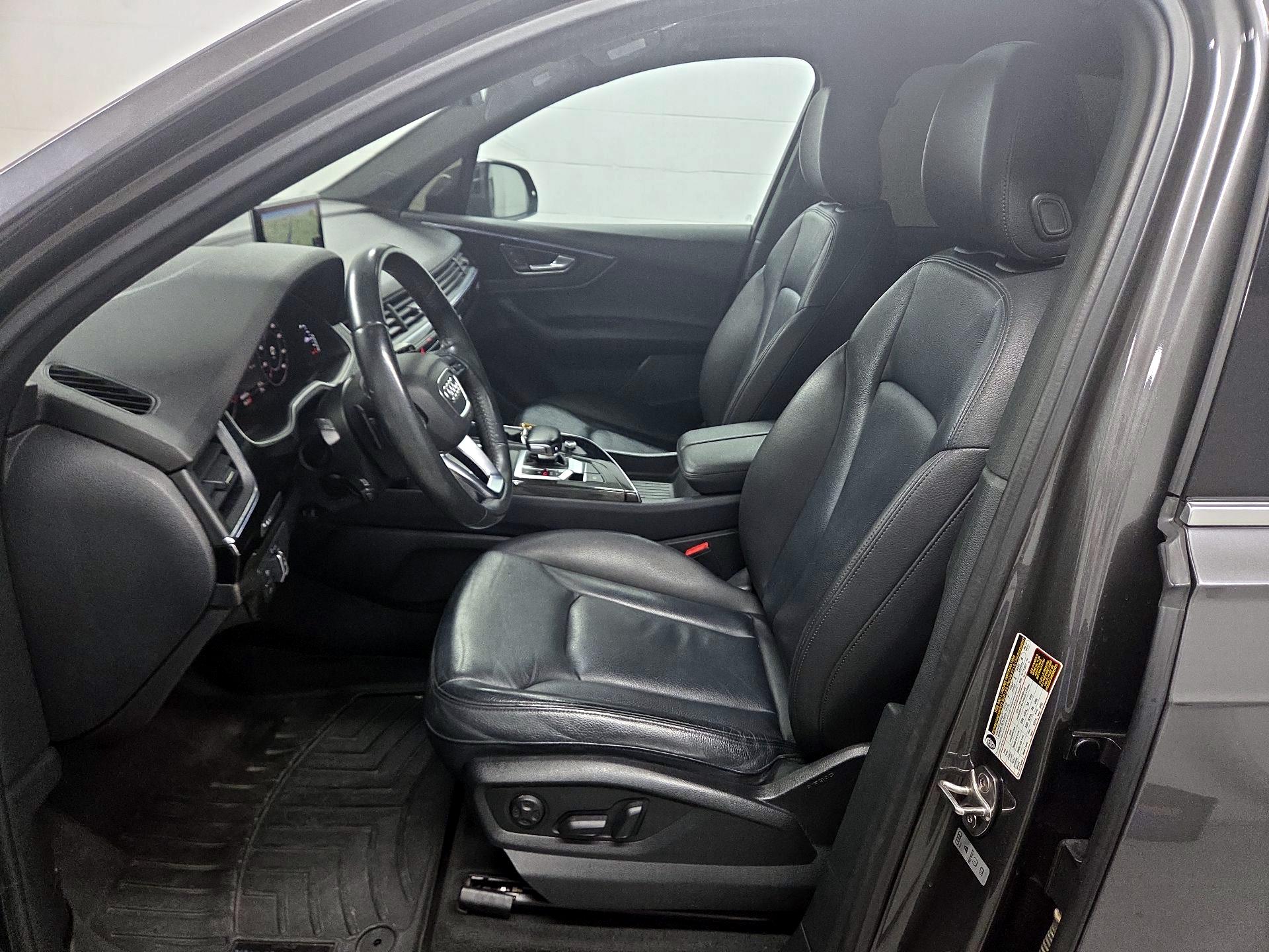 Thumbnail: 2019 Audi Q7 - 9