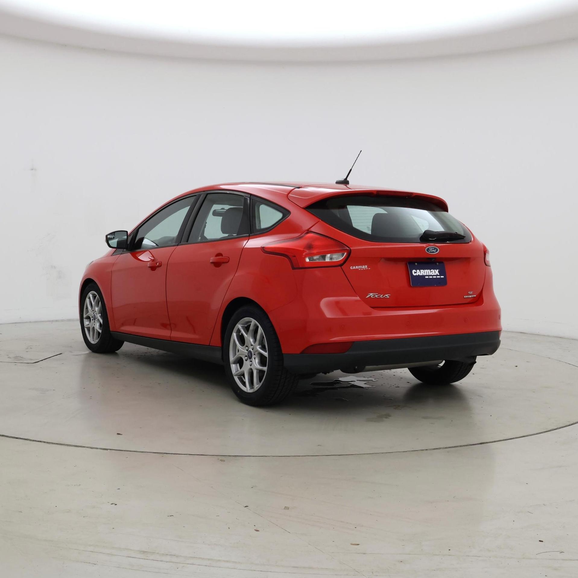 Thumbnail: 2015 Ford Focus - 2