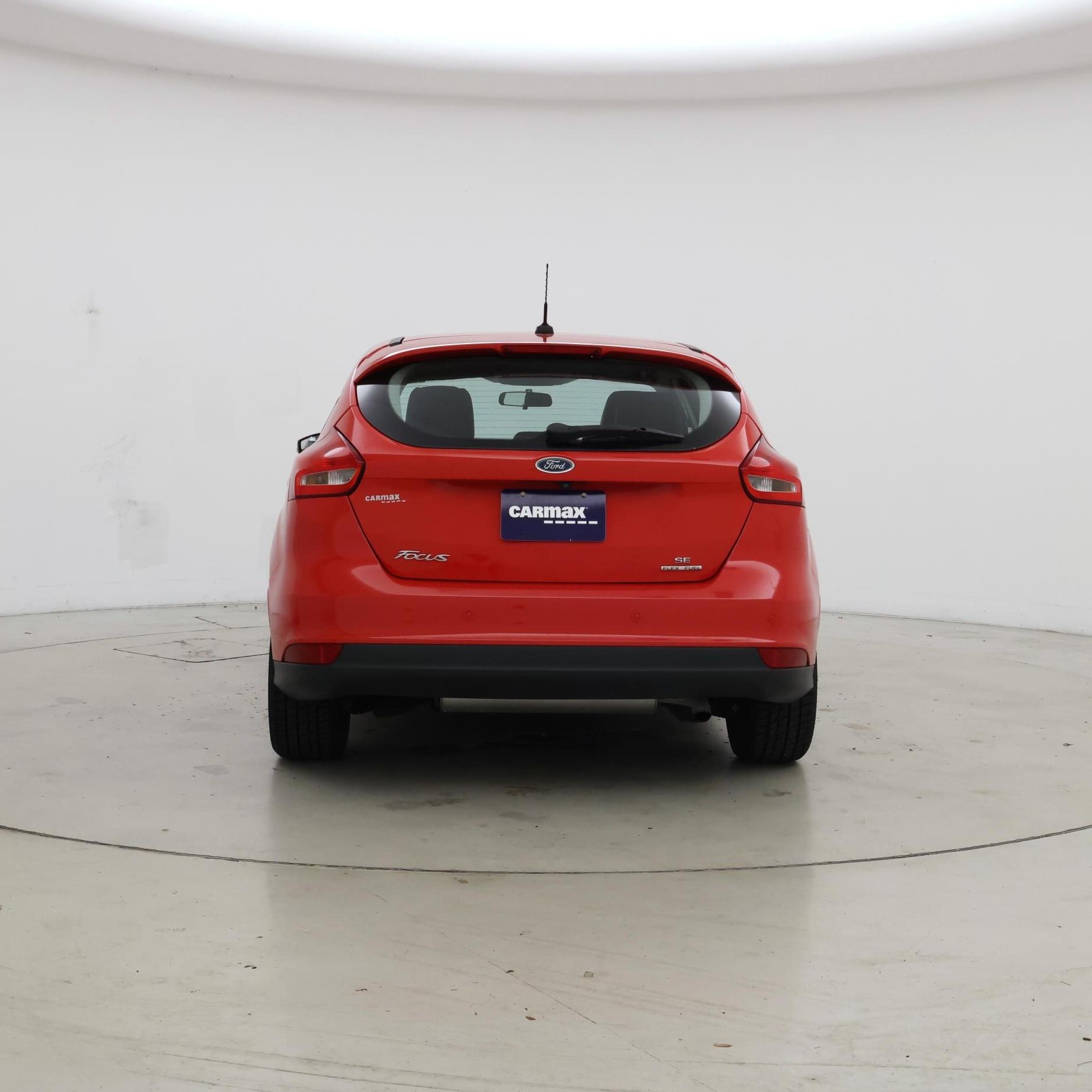 Thumbnail: 2015 Ford Focus - 6