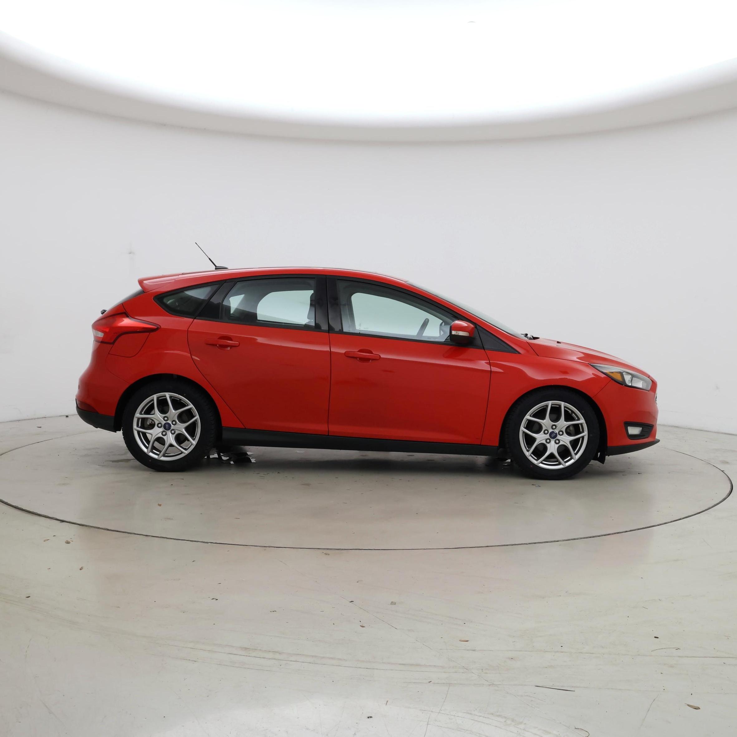 Thumbnail: 2015 Ford Focus - 7