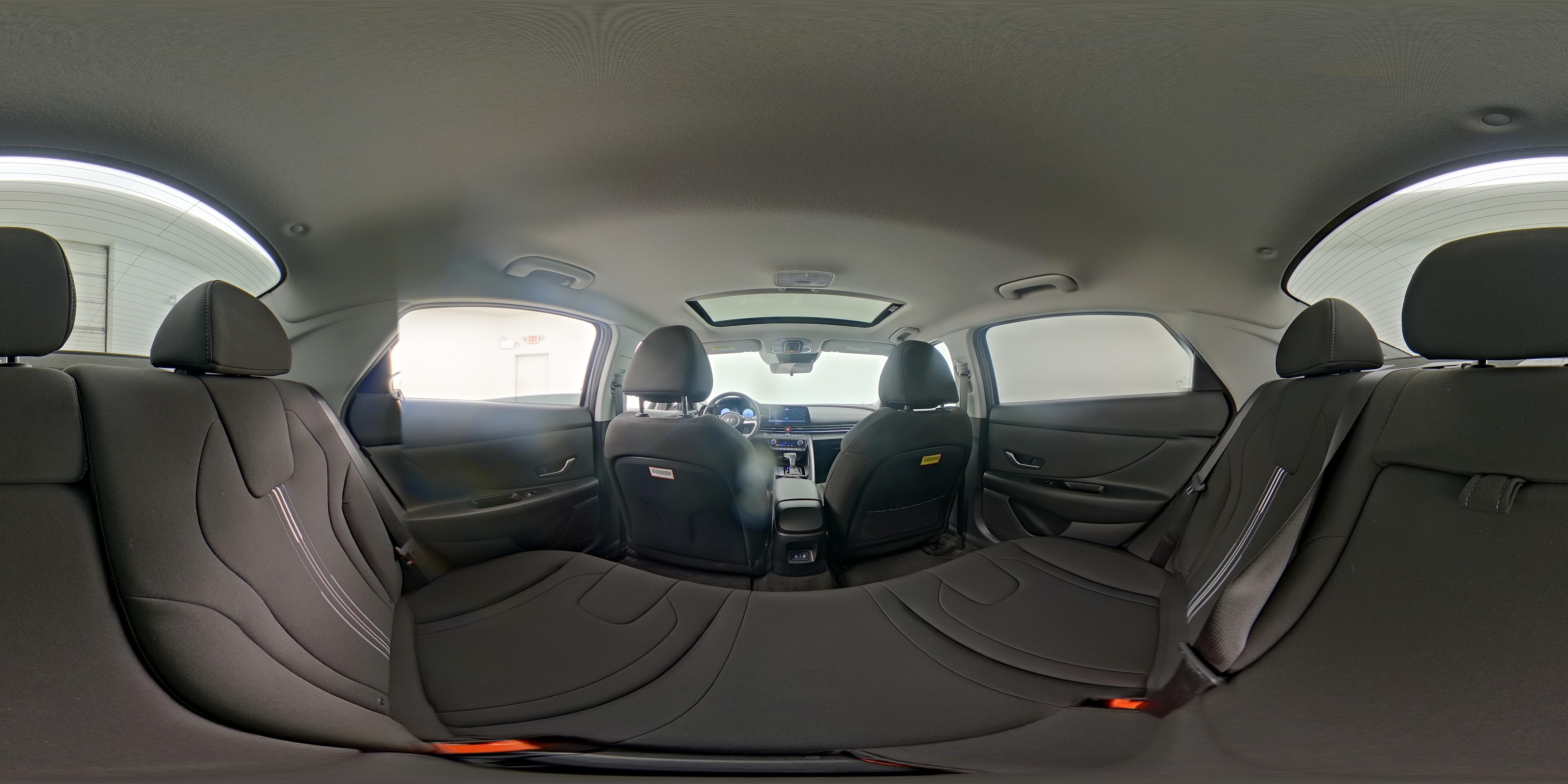 2024 Hyundai Elantra SEL - Photo 27