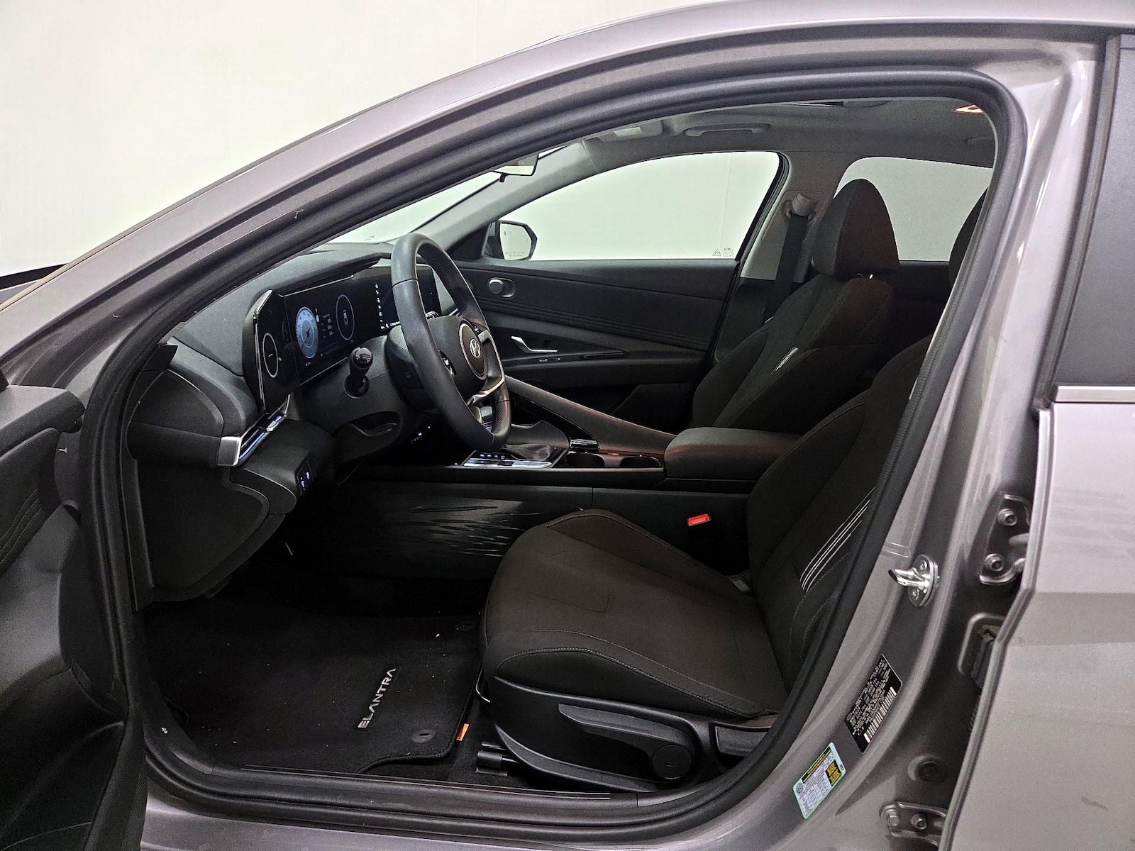 2024 Hyundai Elantra SEL - Photo 12