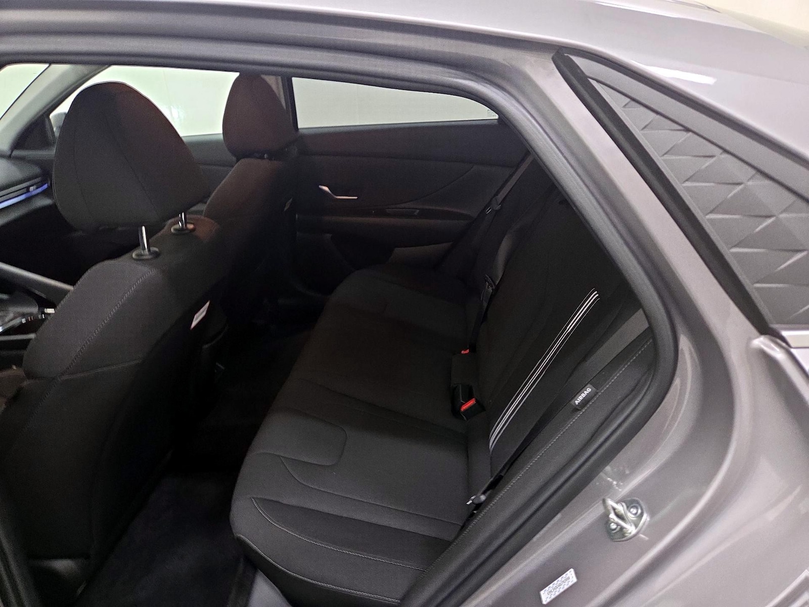 2024 Hyundai Elantra SEL - Photo 22