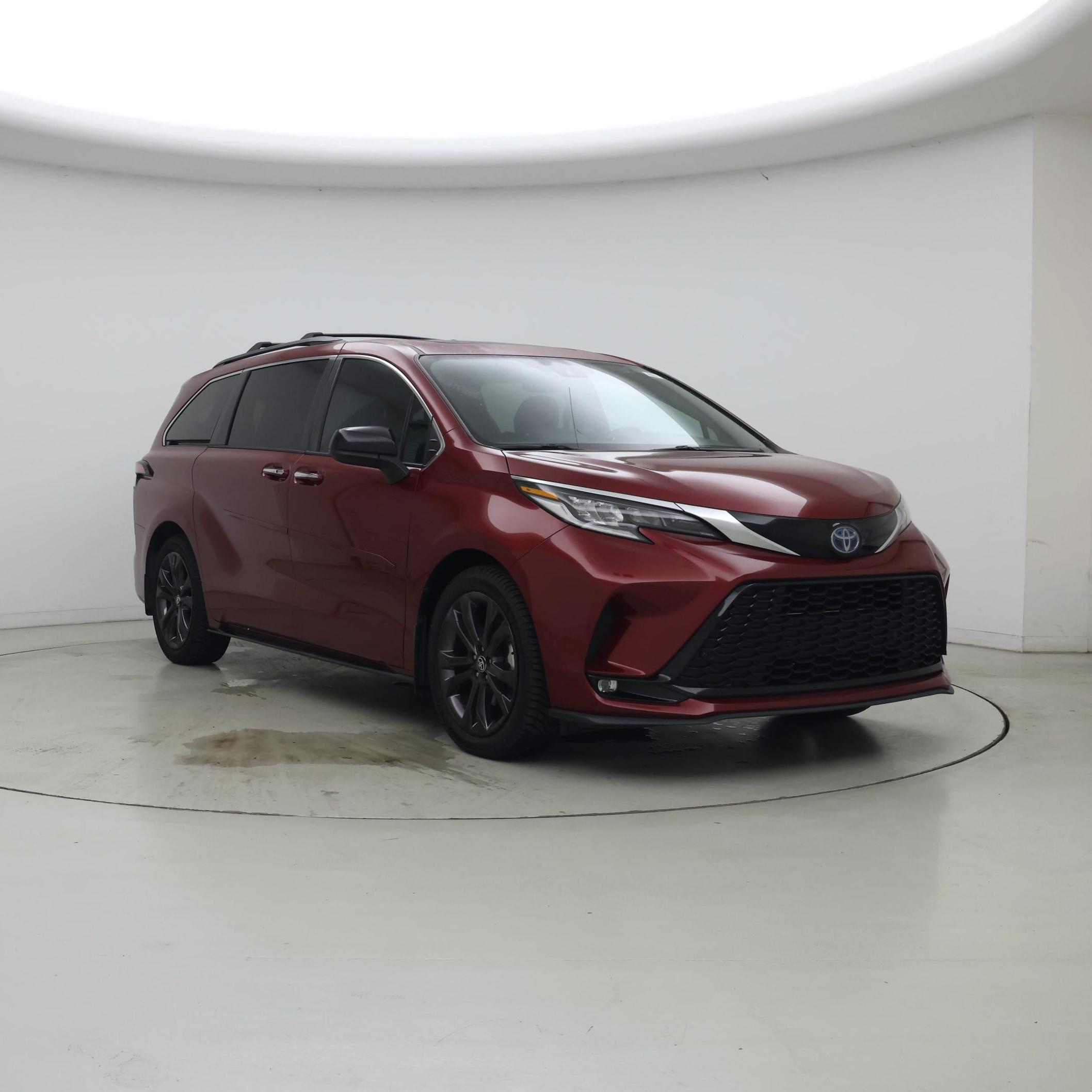 Red (Burgundy) 2022 Toyota Sienna Minivan Front-Wheel Drive Automatic