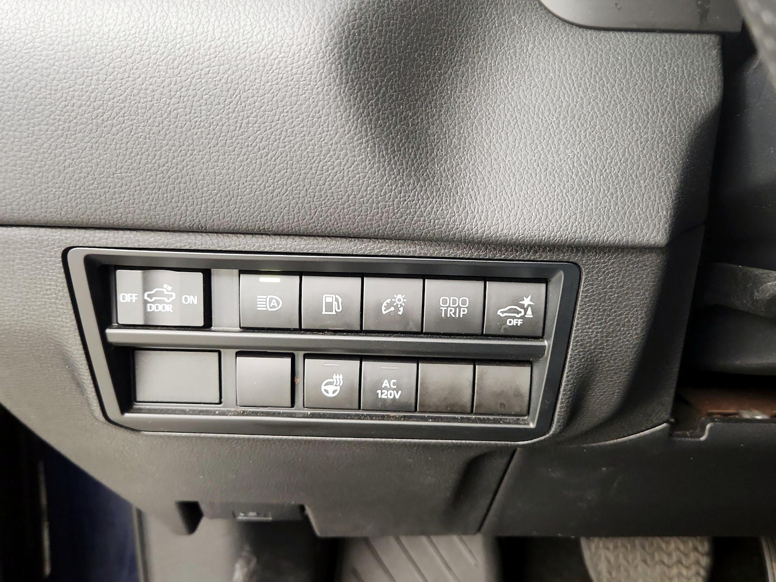 2023 Toyota Tundra Limited - Photo 14