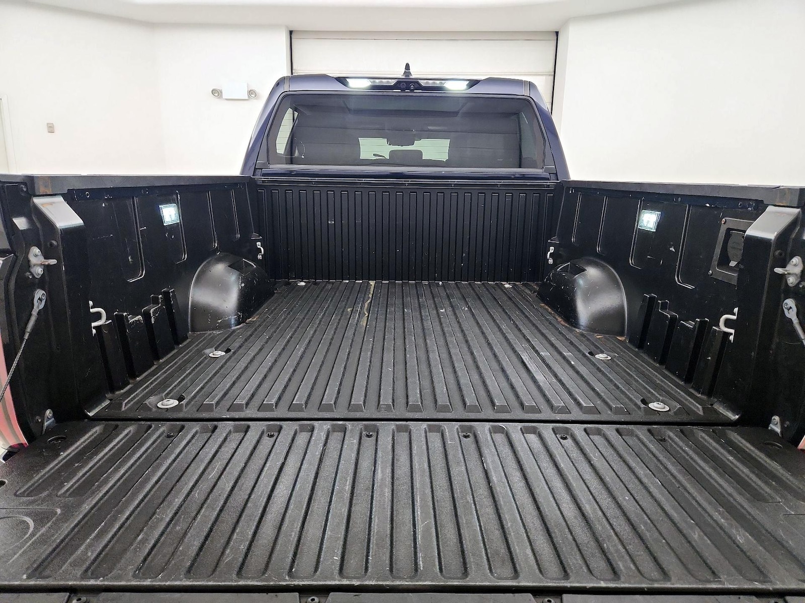 2023 Toyota Tundra Limited - Photo 22