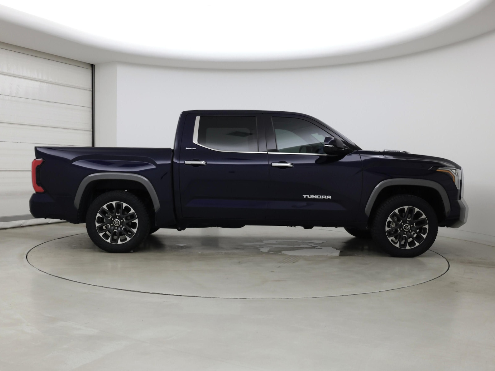 2023 Toyota Tundra Limited - Photo 8