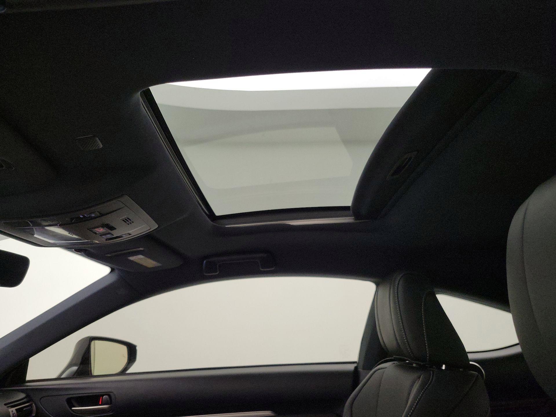 Thumbnail: 2020 Lexus RC - 20