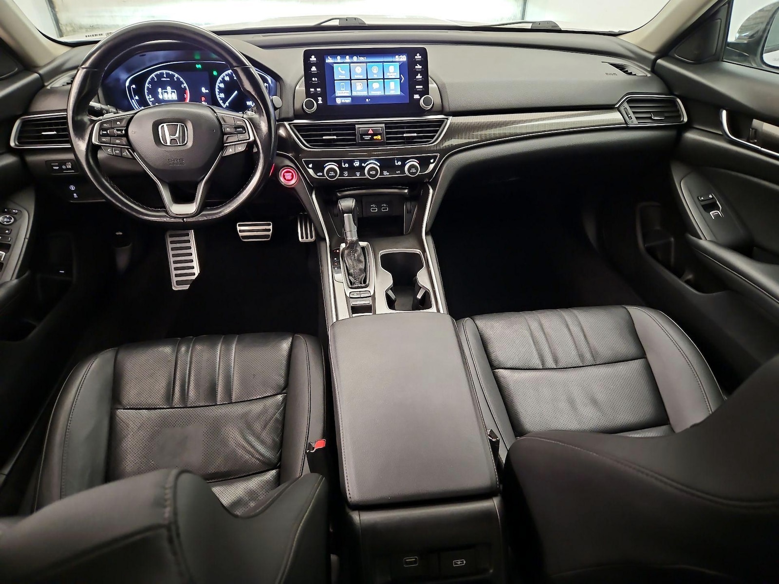 Apple CarPlay® & Android Auto™