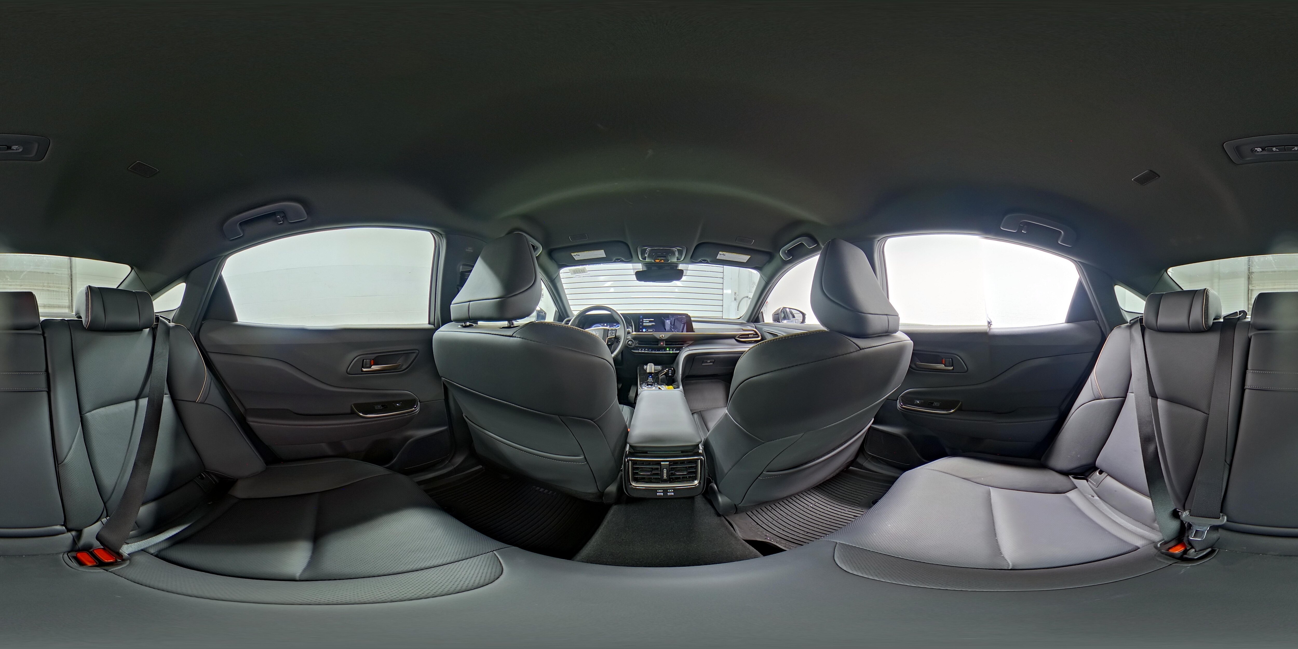 2026 Toyota Crown XLE - Photo 19