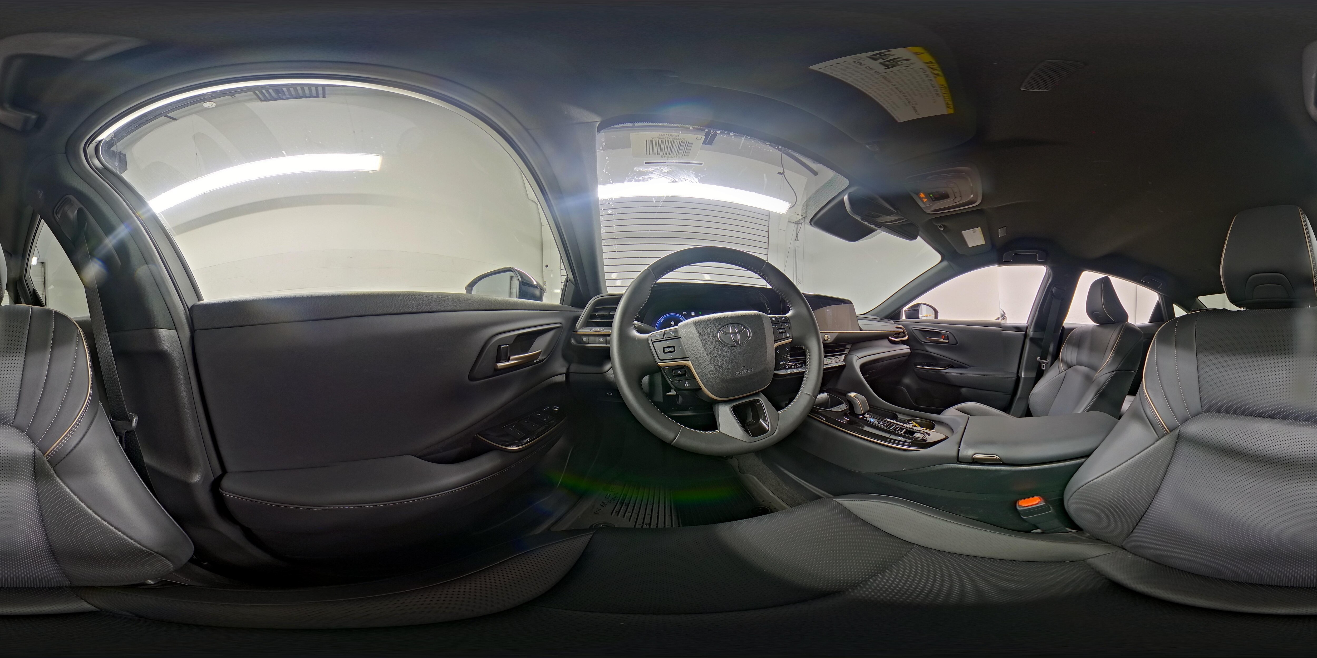 2026 Toyota Crown XLE - Photo 20