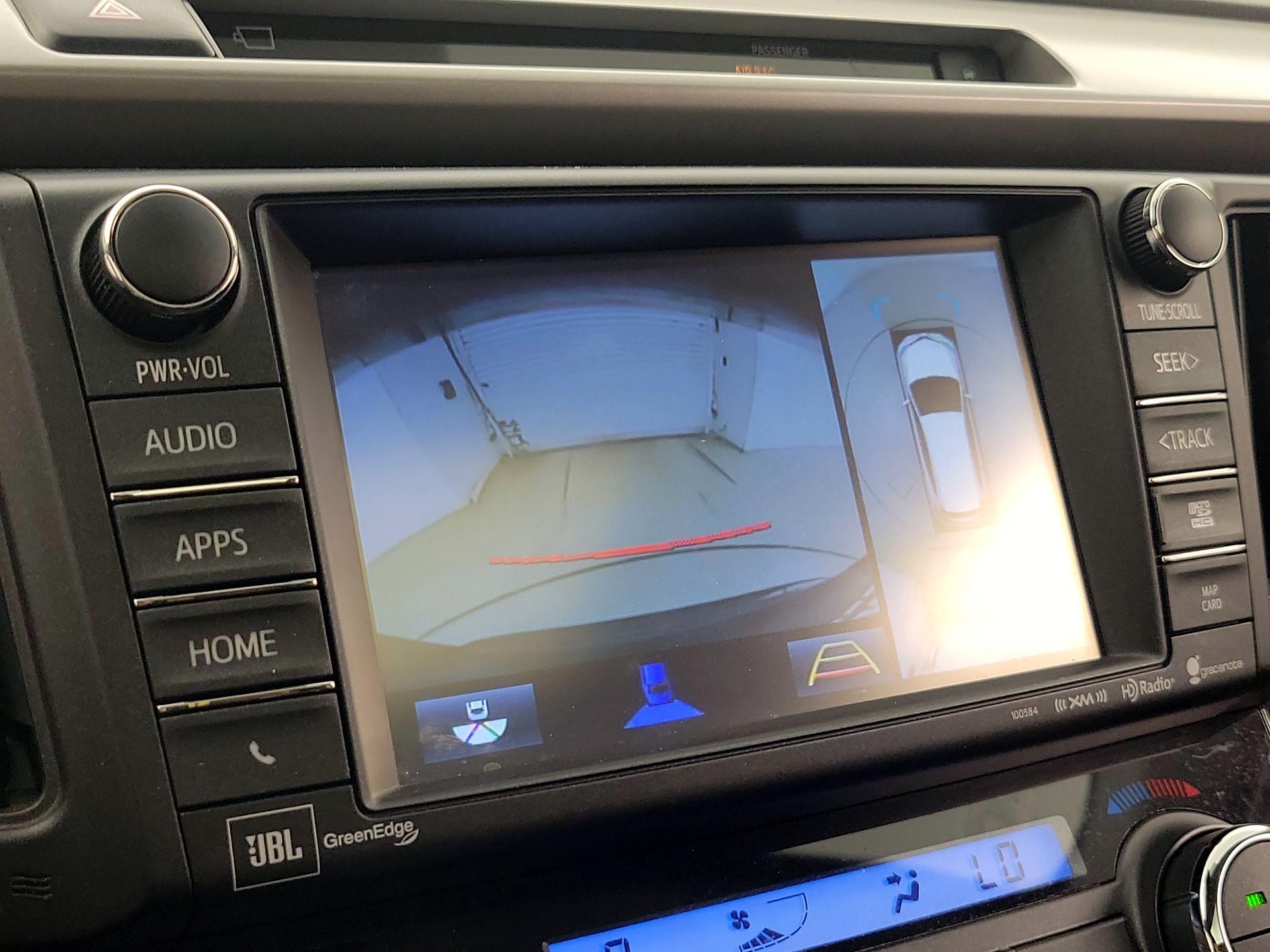 Thumbnail: 2016 Toyota RAV4 - 14