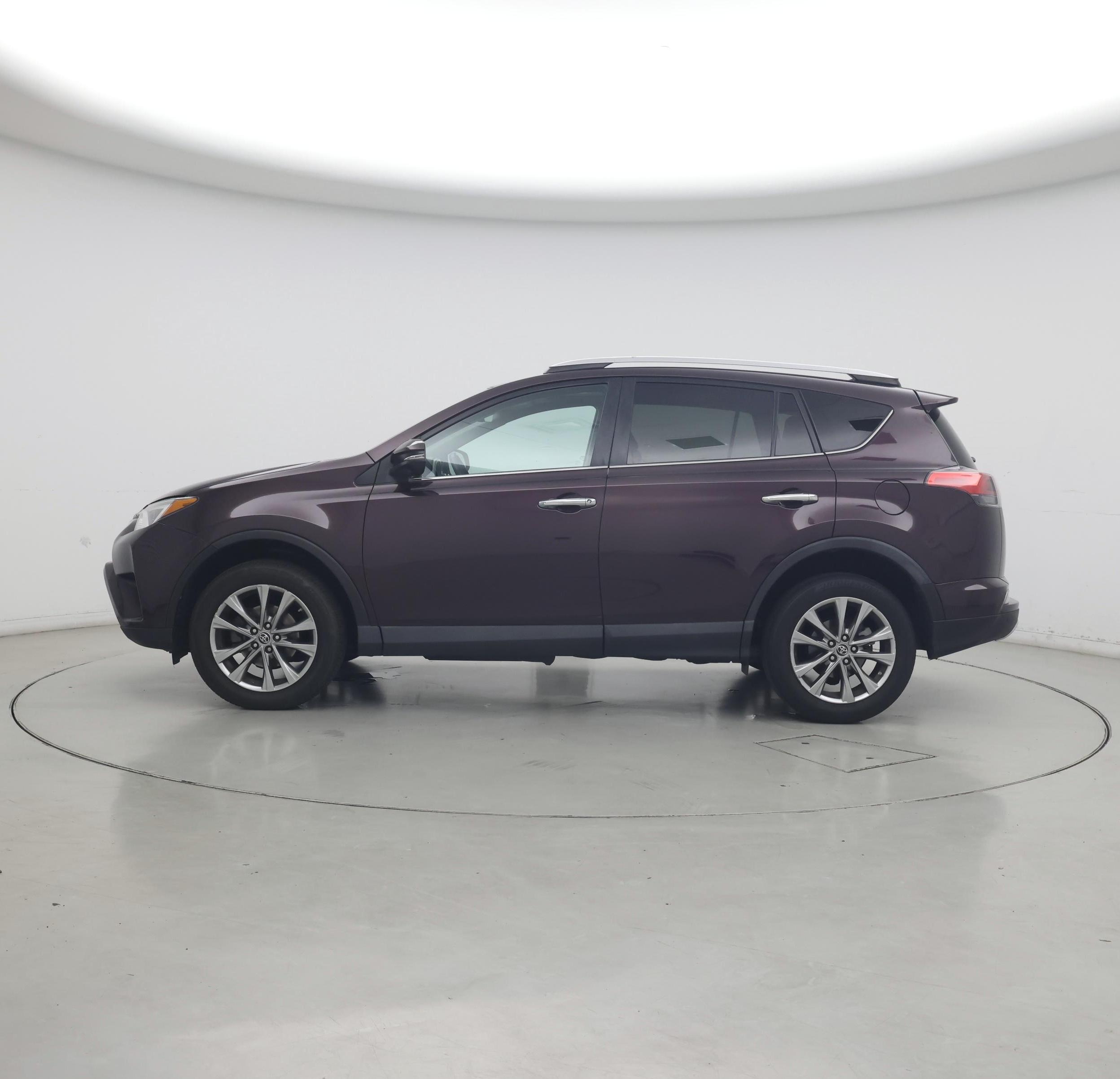 Thumbnail: 2016 Toyota RAV4 - 3