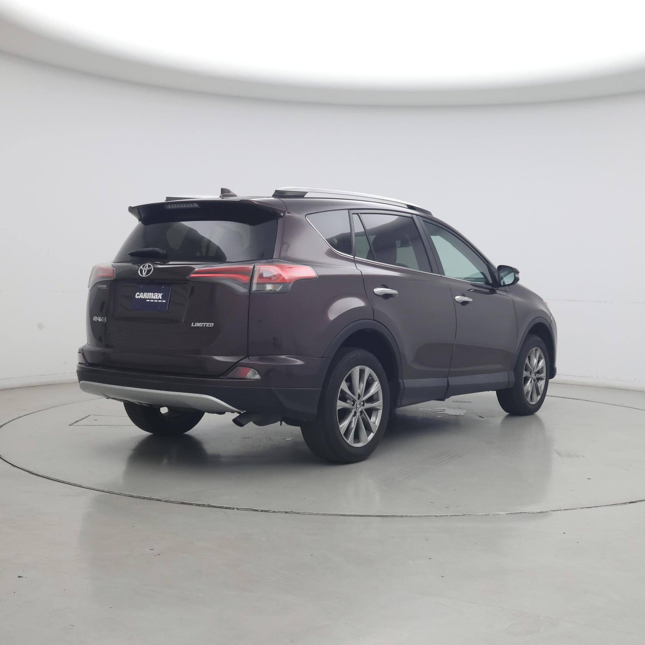 Thumbnail: 2016 Toyota RAV4 - 8