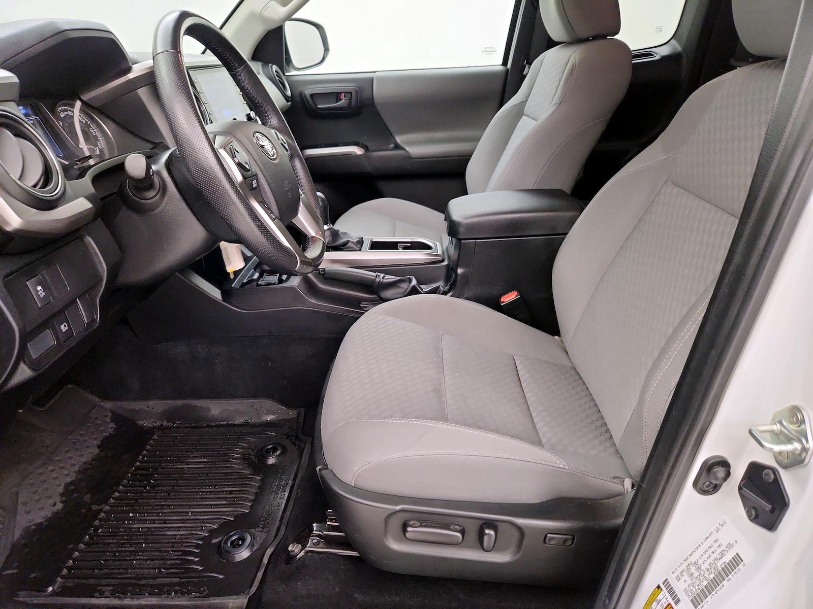 Power Seat(s) & Side Airbags