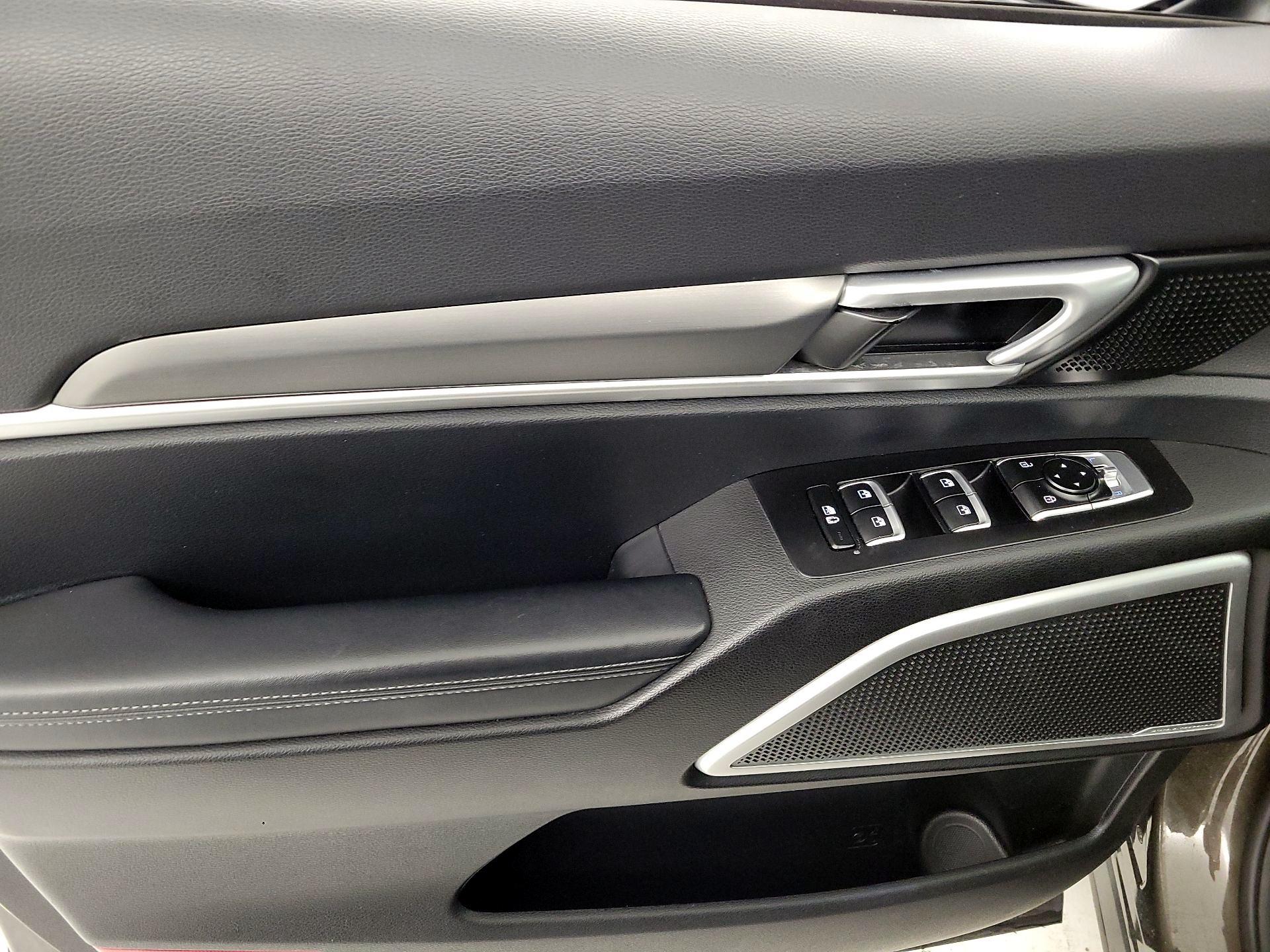 Thumbnail: 2020 Kia Telluride - 12
