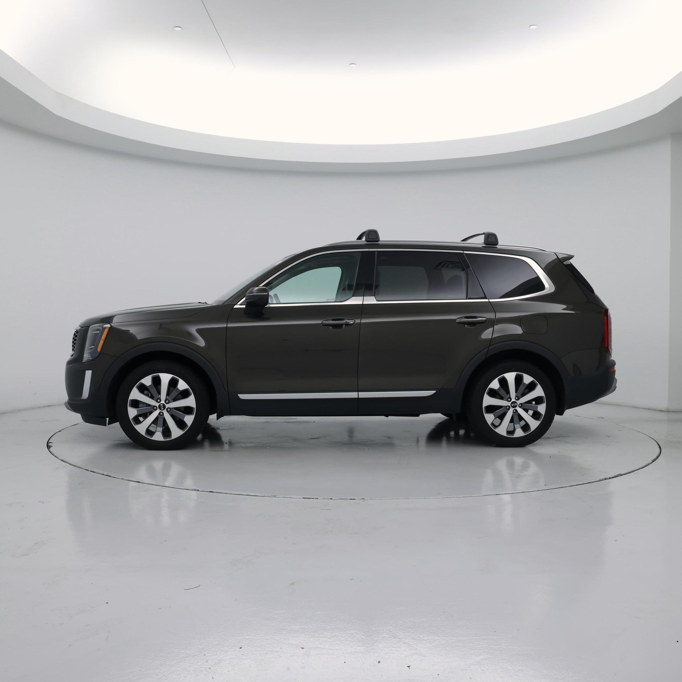 Thumbnail: 2020 Kia Telluride - 3