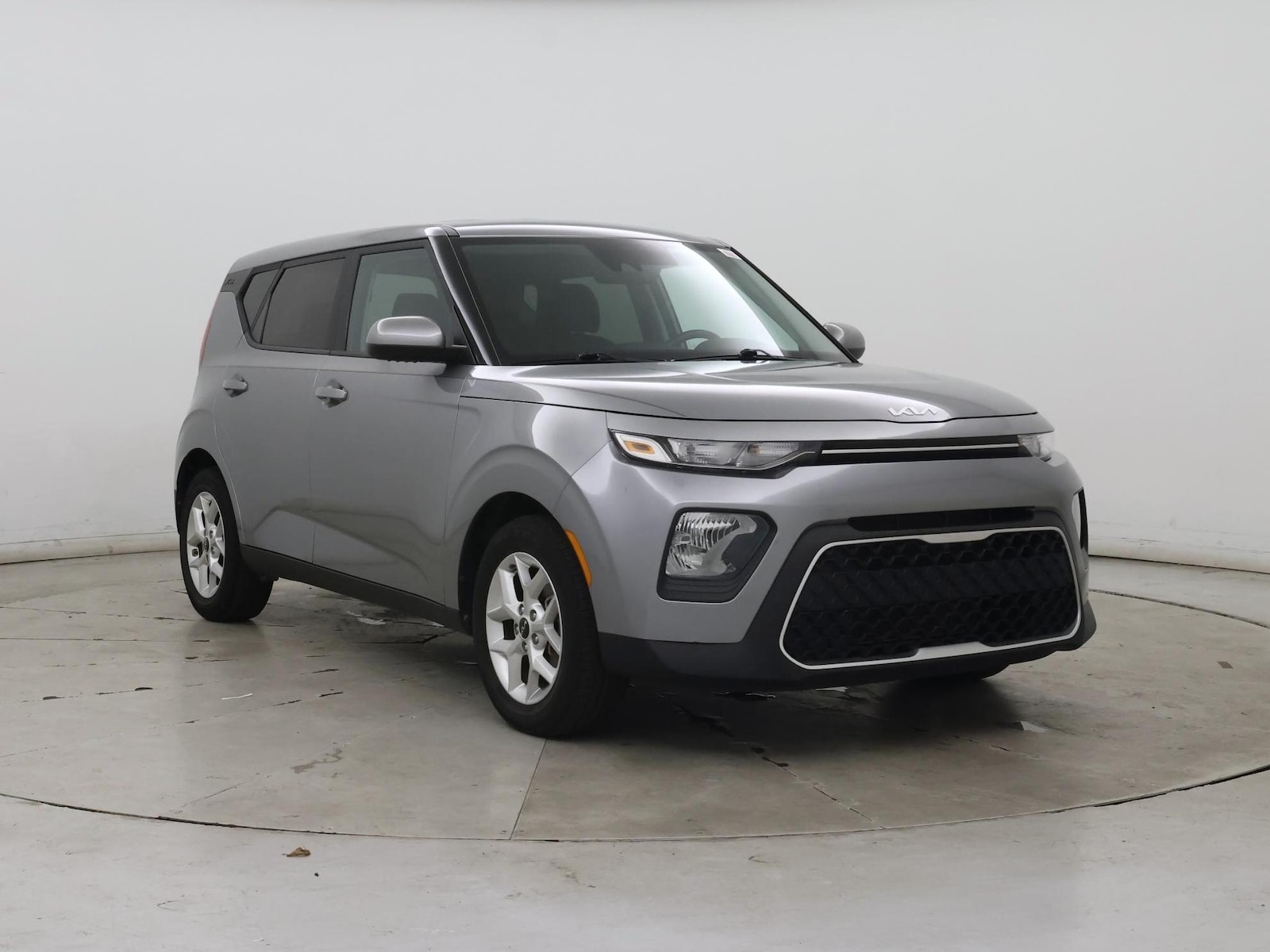 2022 Kia Soul LX - Photo 2