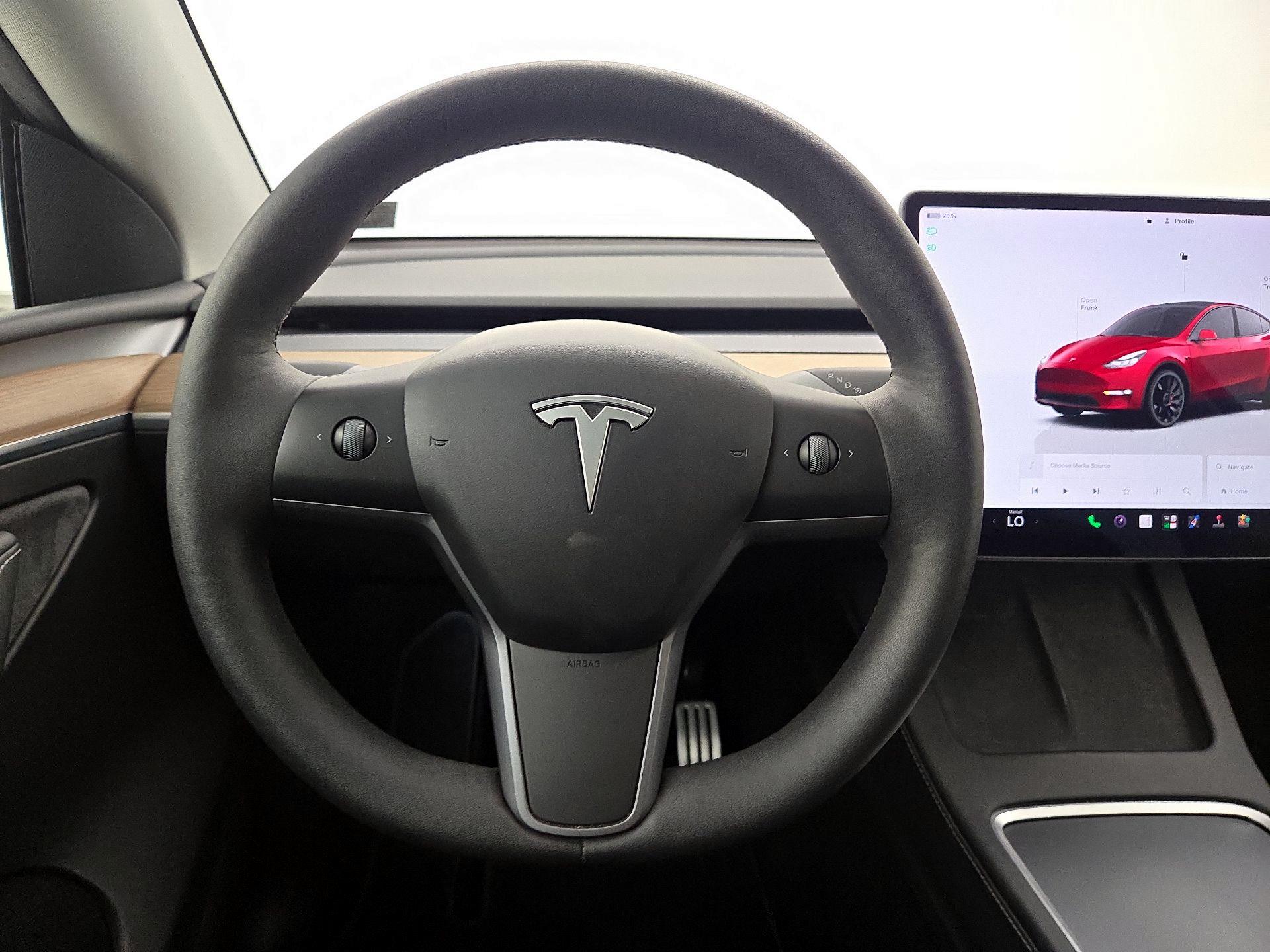 Thumbnail: 2023 Tesla Model Y - 10