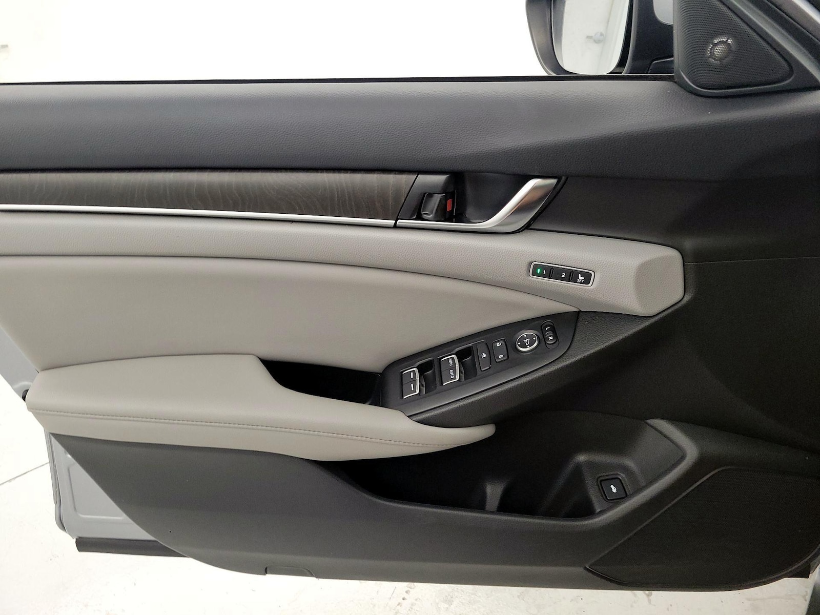 2020 Honda Accord EX-L - Photo 13