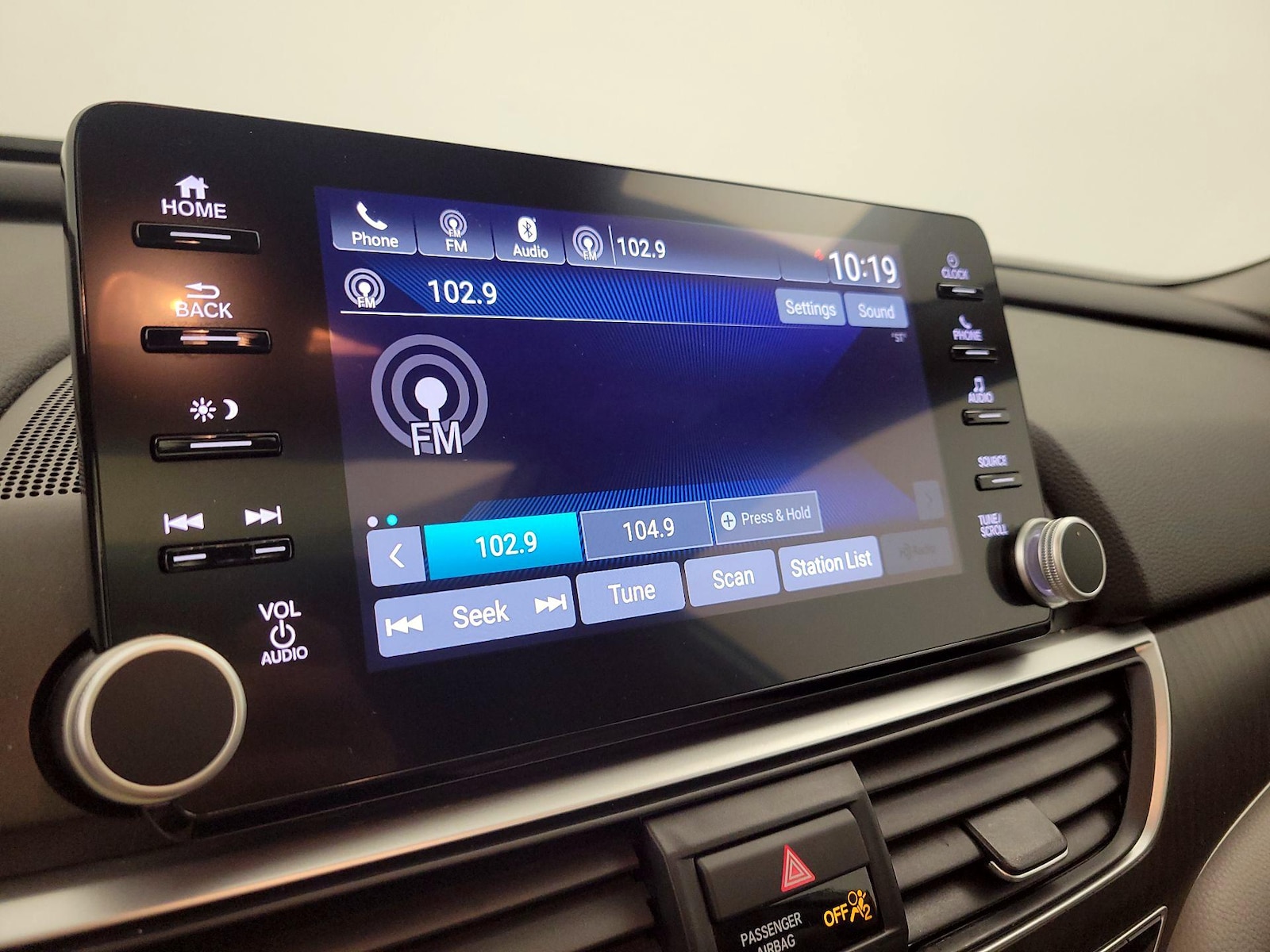 2020 Honda Accord EX-L - Photo 17