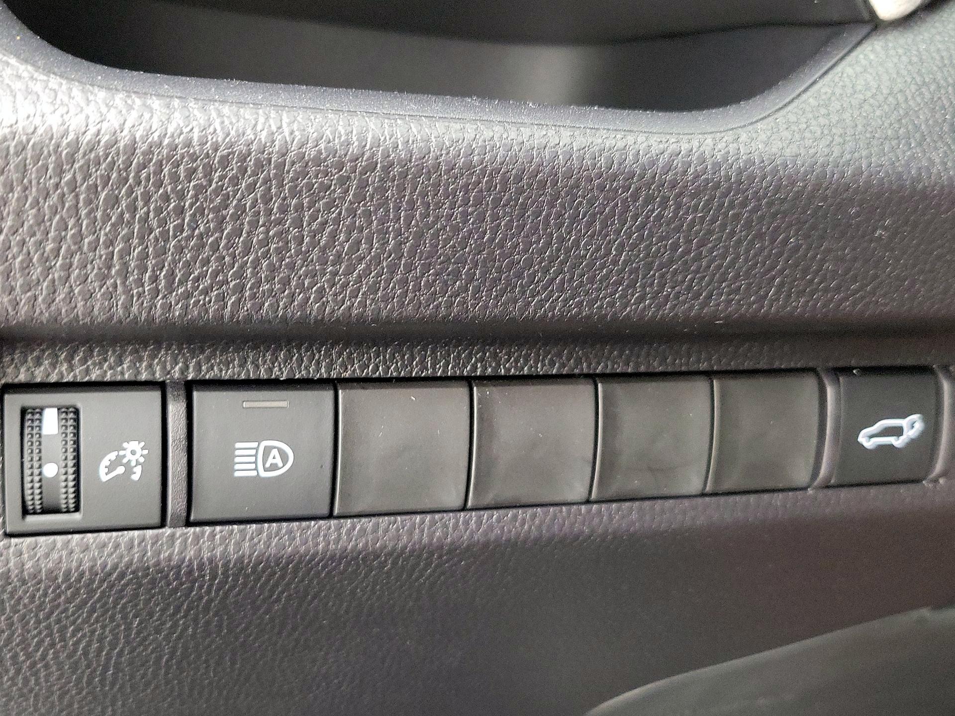 Thumbnail: 2025 Toyota RAV4 - 13