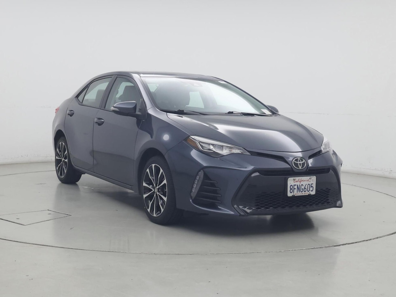 2019 Toyota Corolla SE - Photo 2