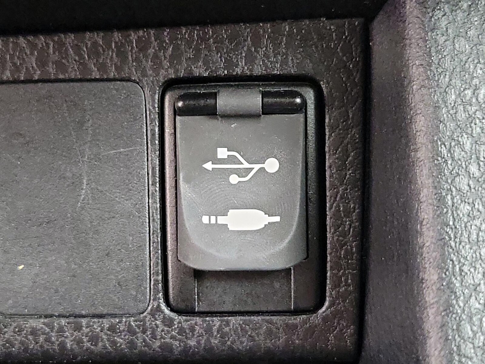 2019 Toyota Corolla SE - Photo 19