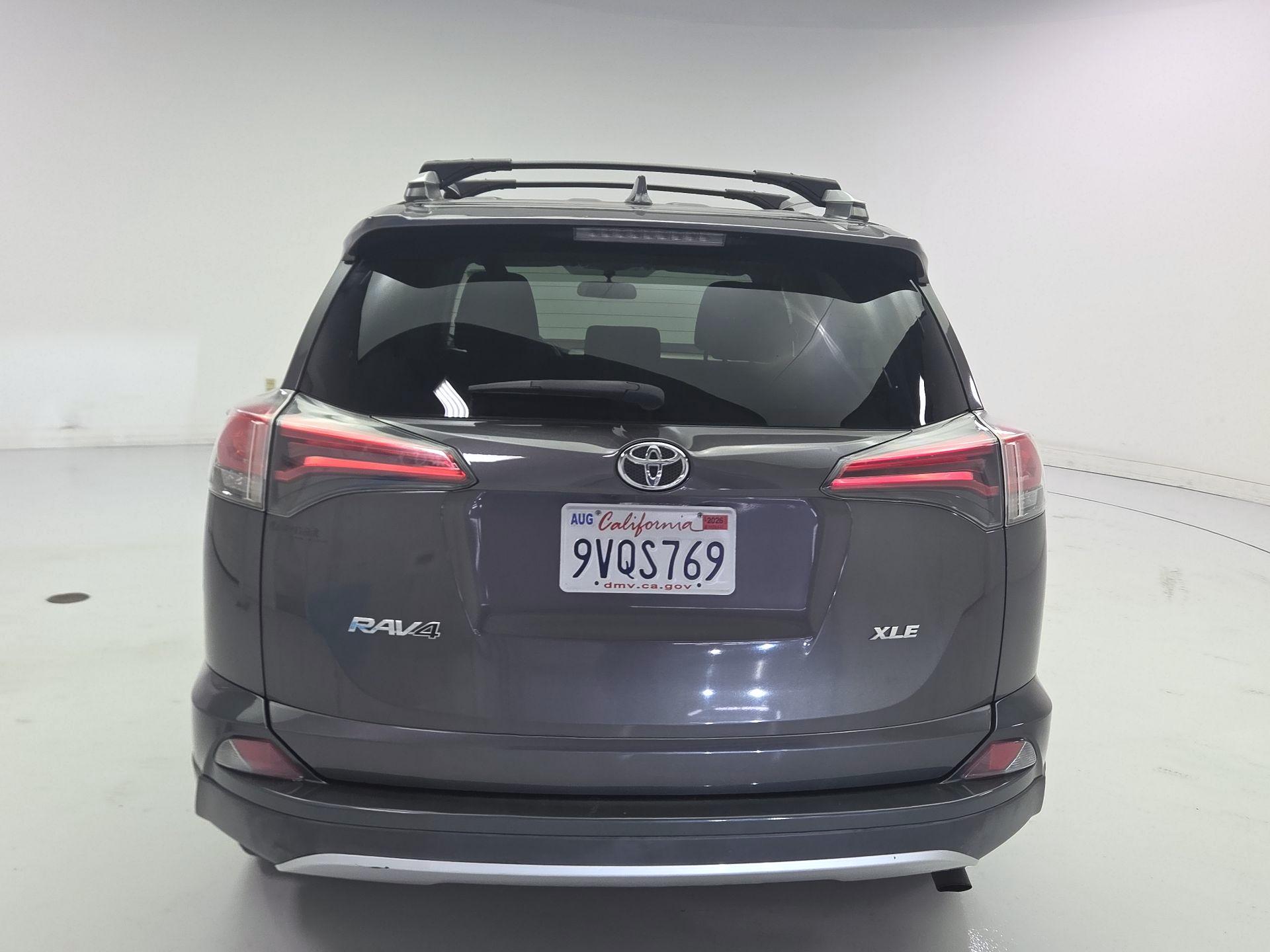 Thumbnail: 2016 Toyota RAV4 - 6
